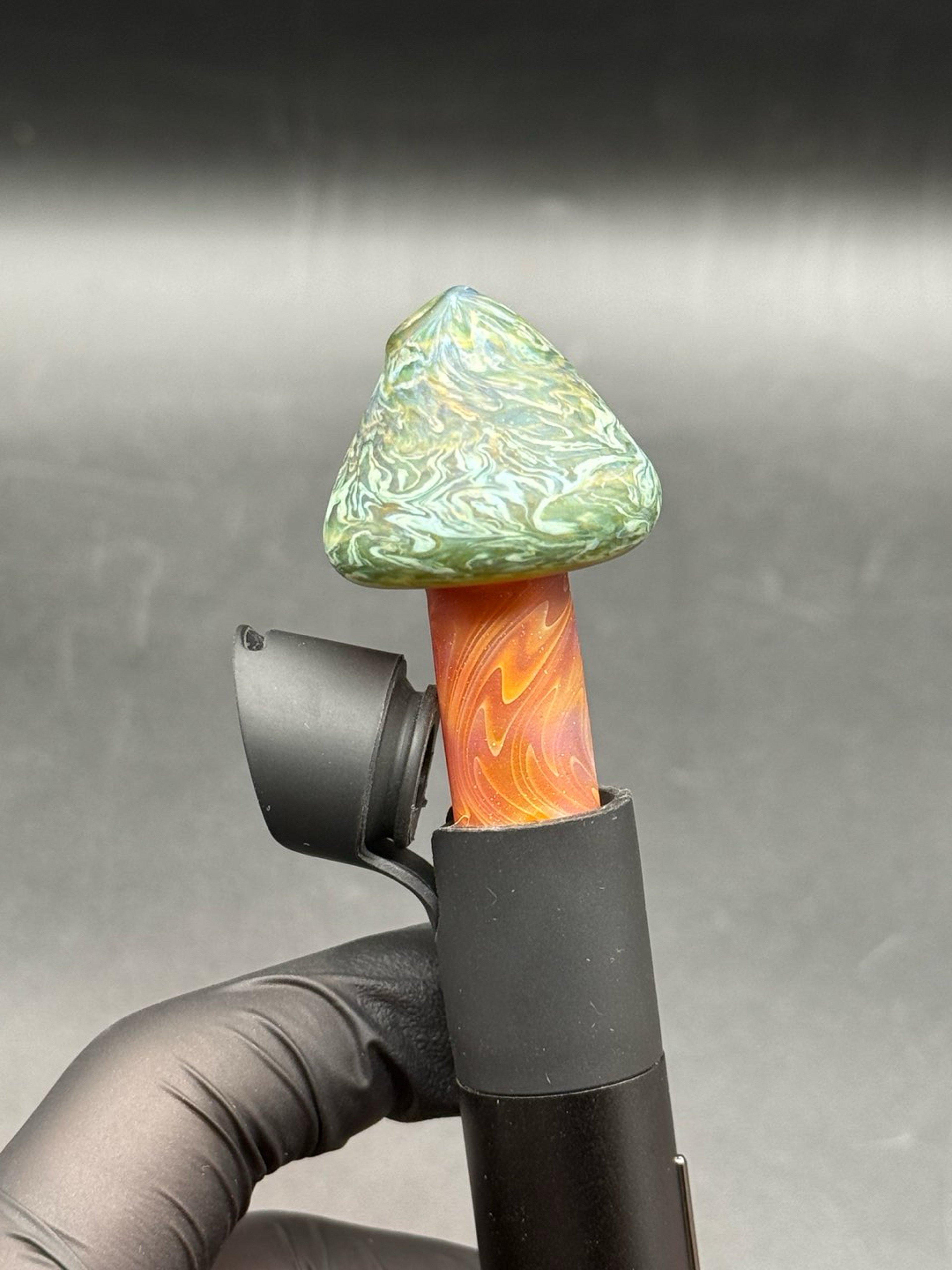 Preview pic of Mushroom pivot top
