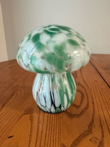 Preview pic of Mushroom Lamp