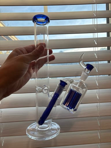 Preview pic of Matching Blue Bong Set