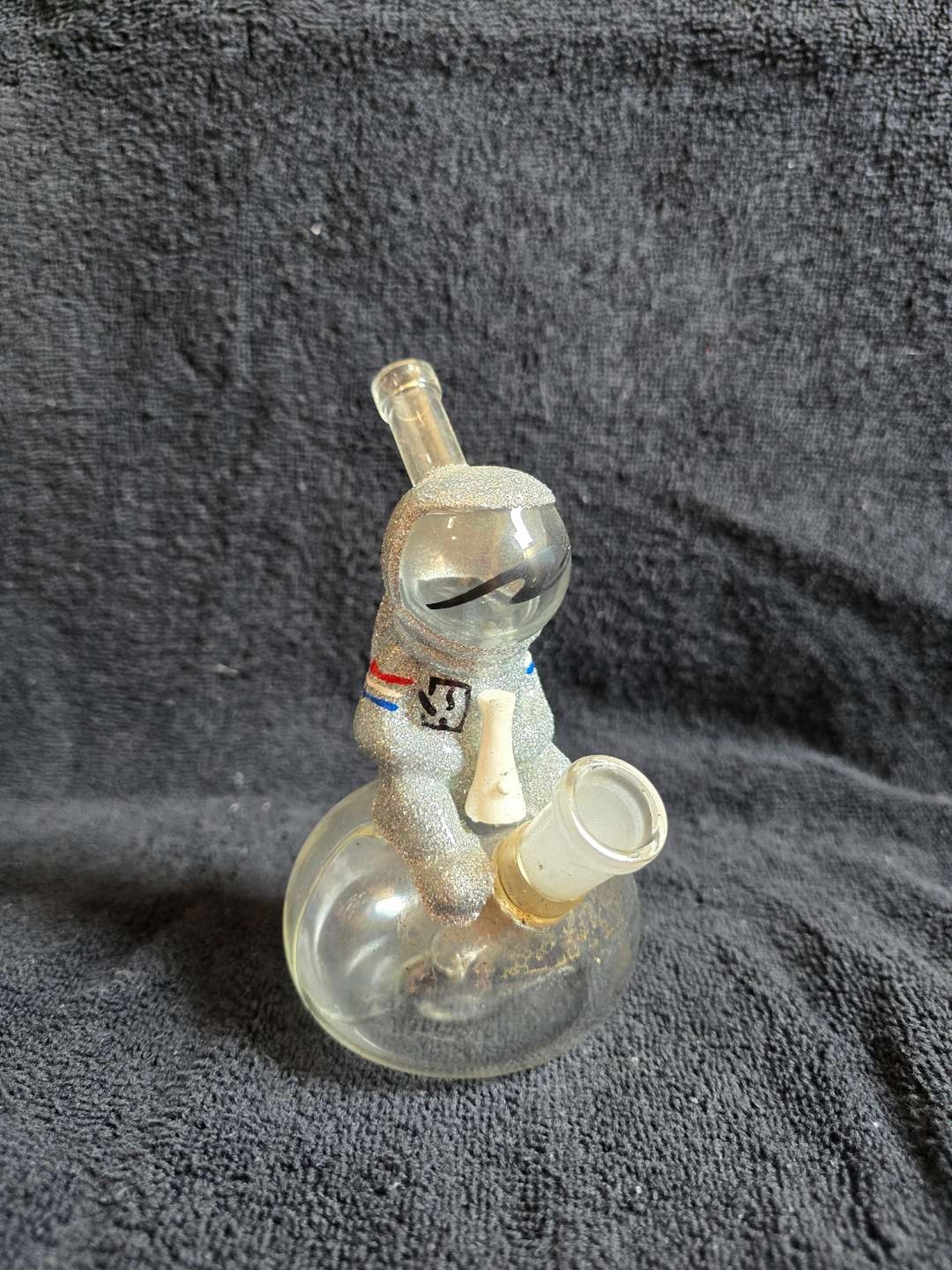 Preview pic of Daily high club "moon man" bong