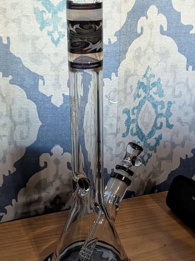 Preview pic of Mighty chalice worked beaker