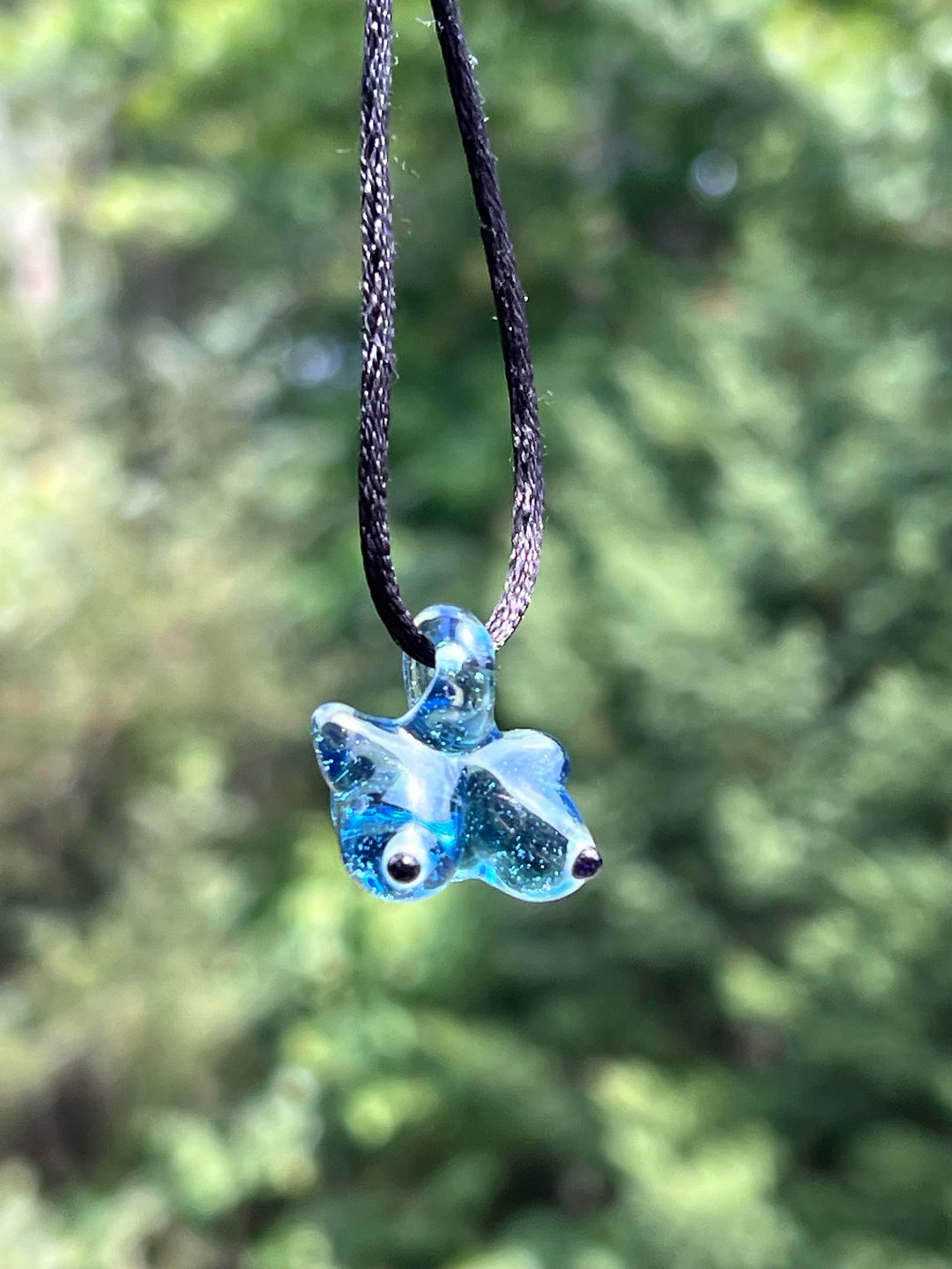 Preview pic of Bewitching Glass Bust Pendant