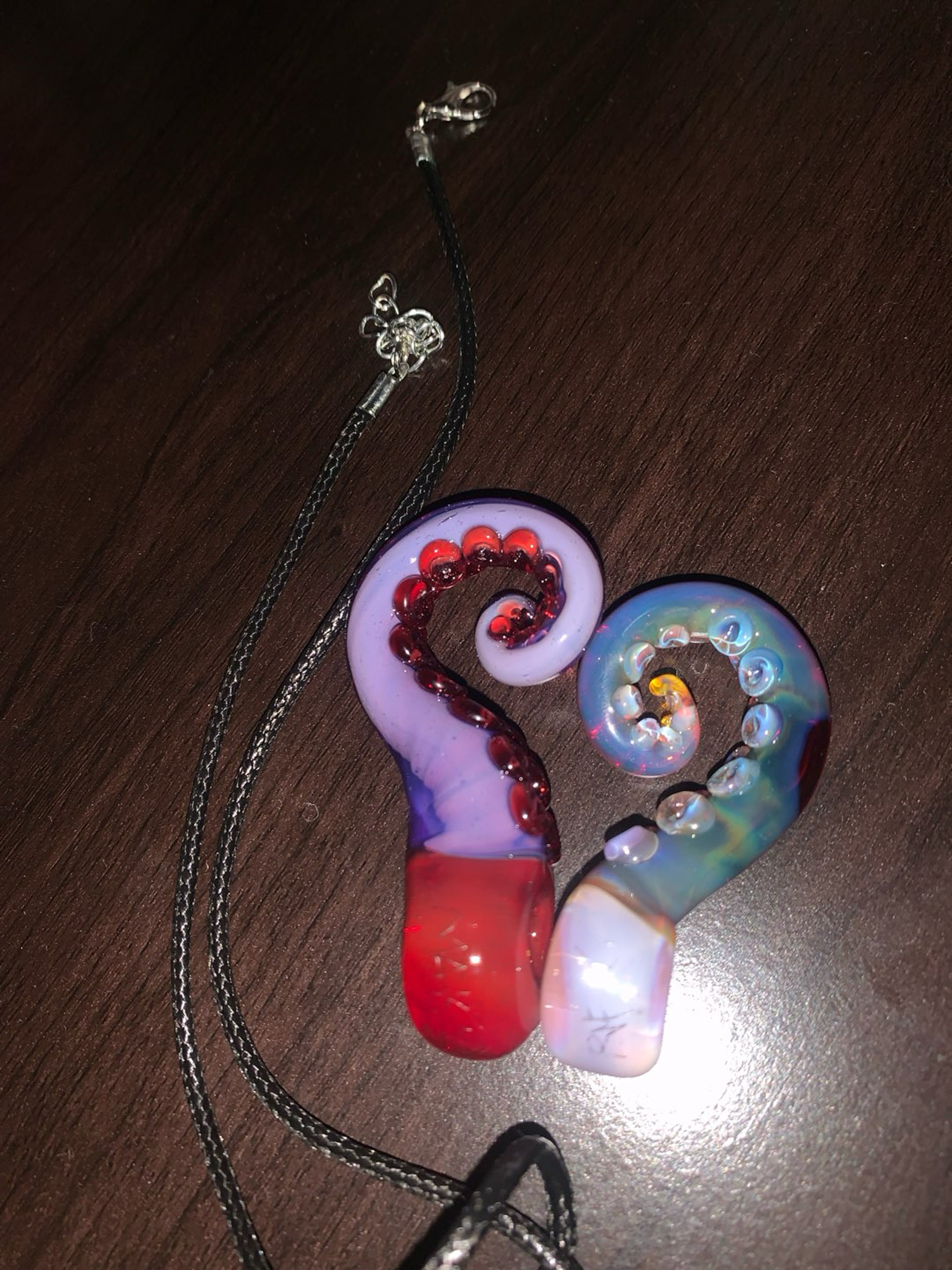 Preview pic of Mako Glass 2/$50 Pendants