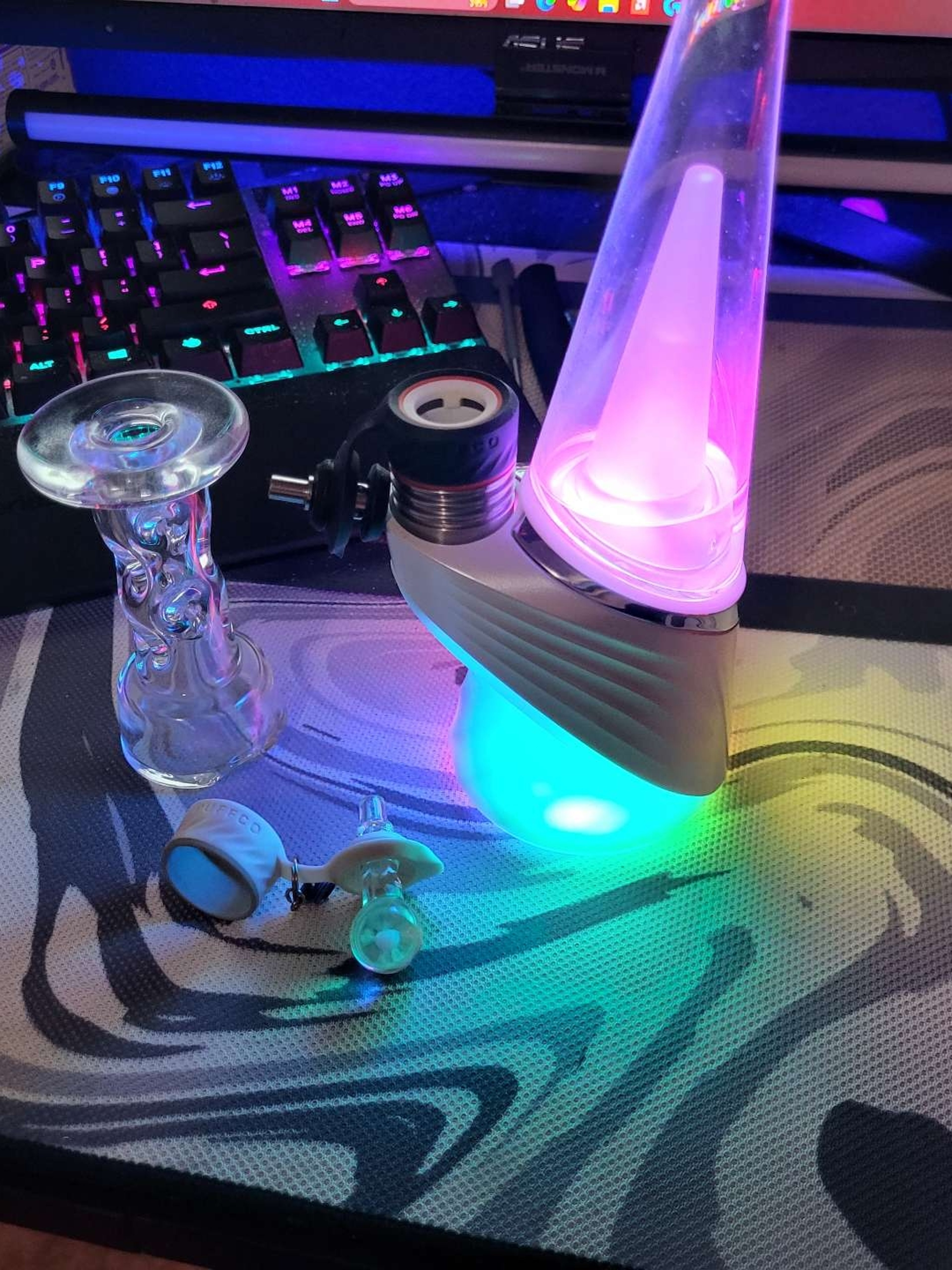 Preview pic of *Trade* Puffco Peak Pro with 3dxl chamber
