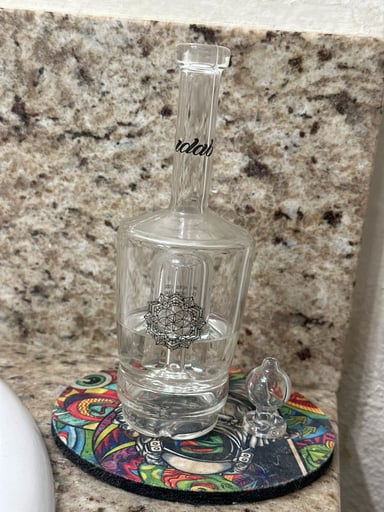 Preview pic of Puffco Idab top glass with zombie handcraft carb cap lot