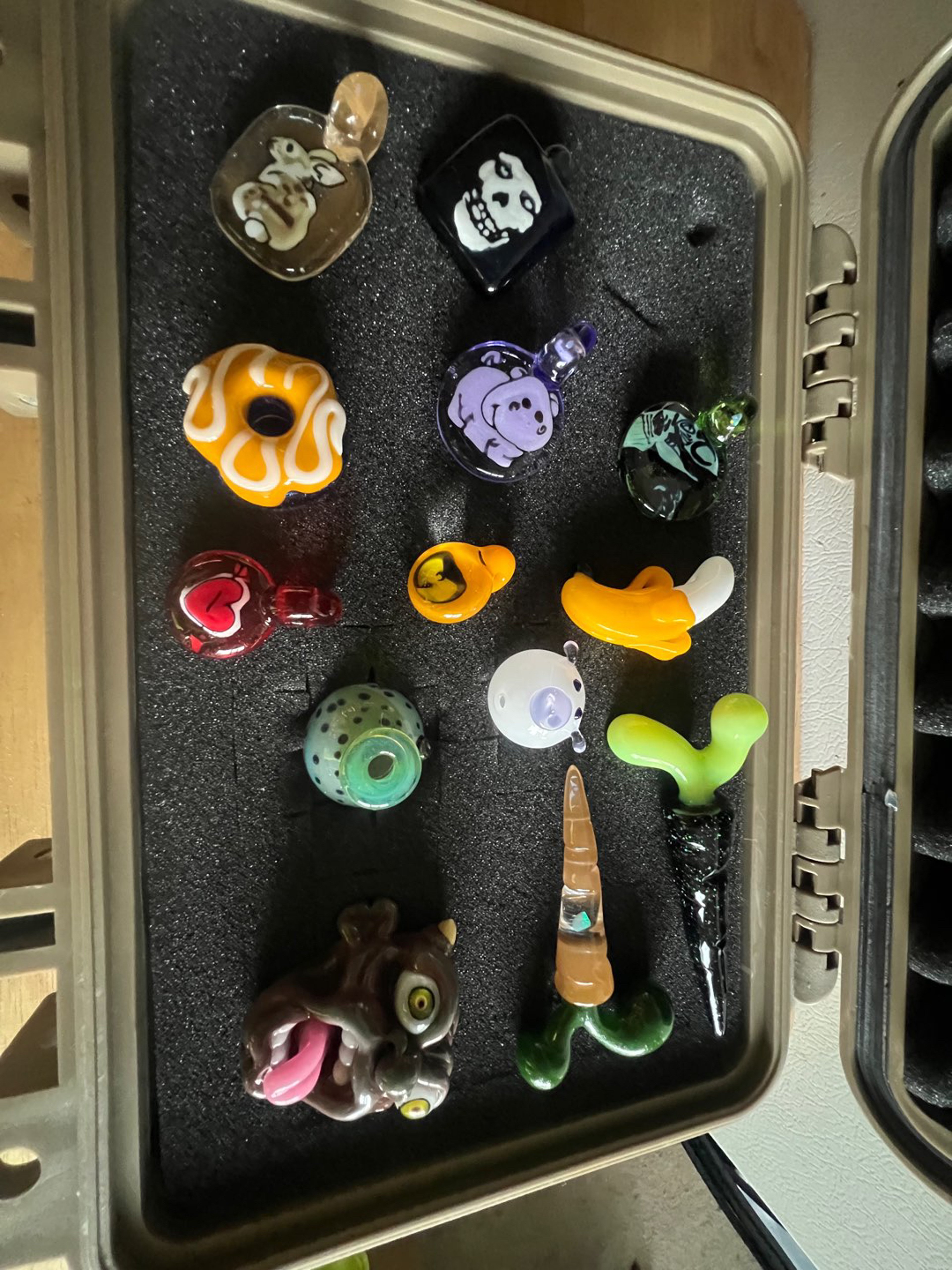 Lots of pendys for sale or trade image 0