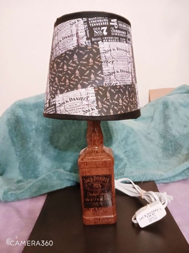 Preview pic of Handmade Jack Daniel's Bottle Lamp
