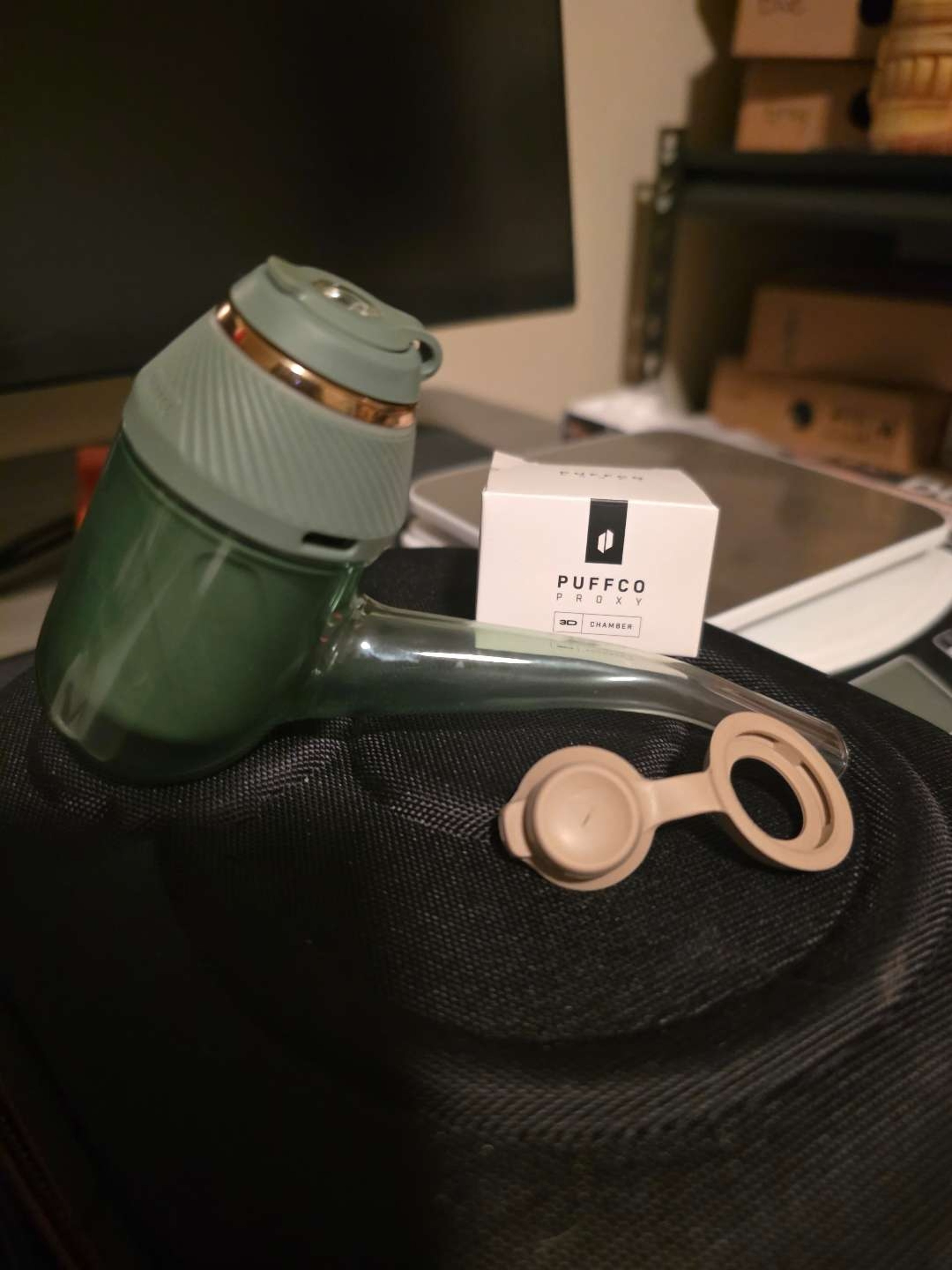 Preview pic of Flourish Puffco Proxy