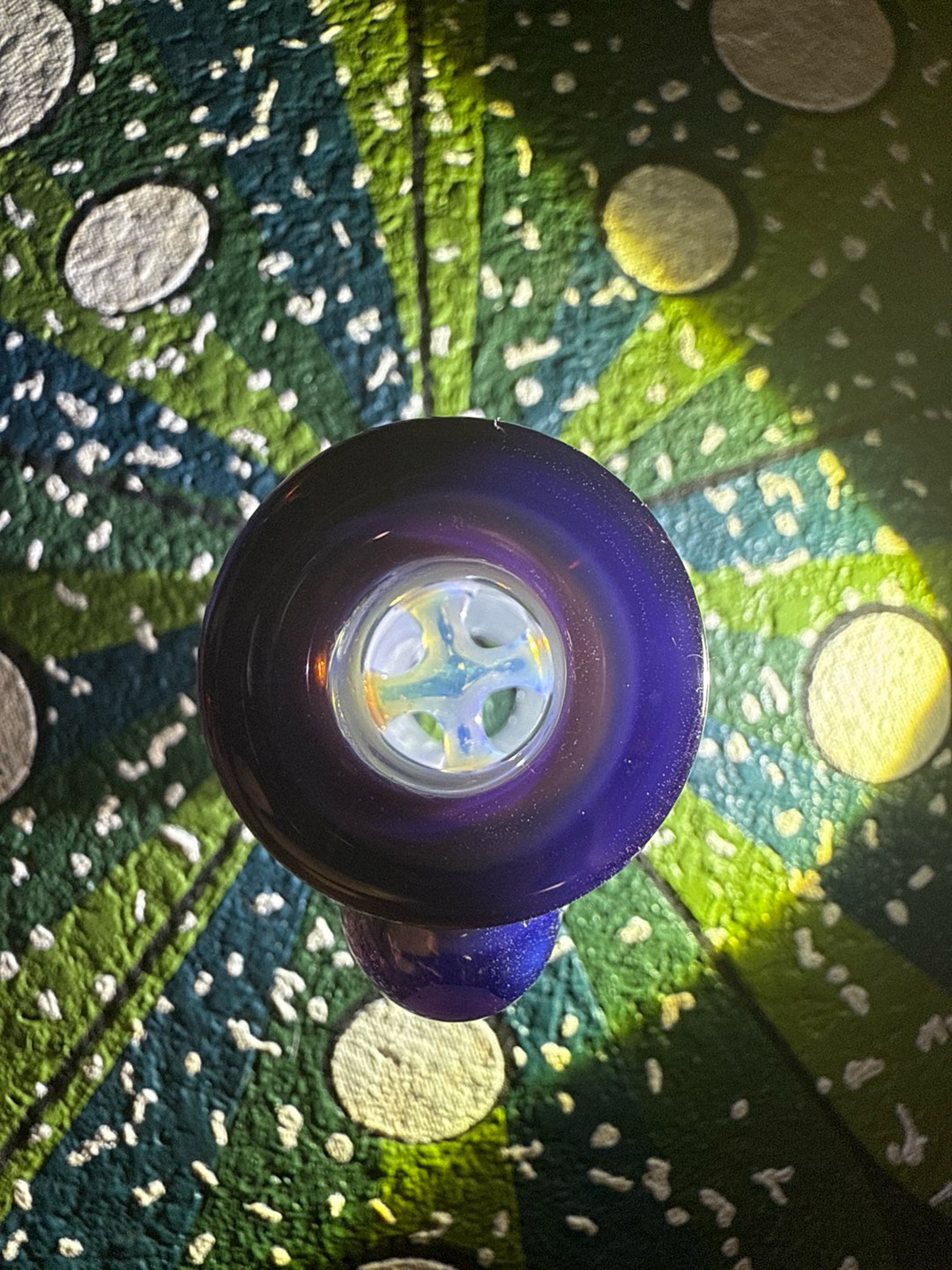 Different Vibes 18mm 4 Hole image 0