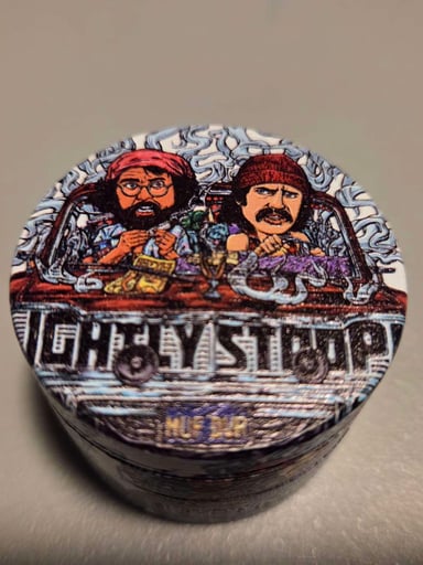 Preview pic of Grinder Cheech and Chong NEW
