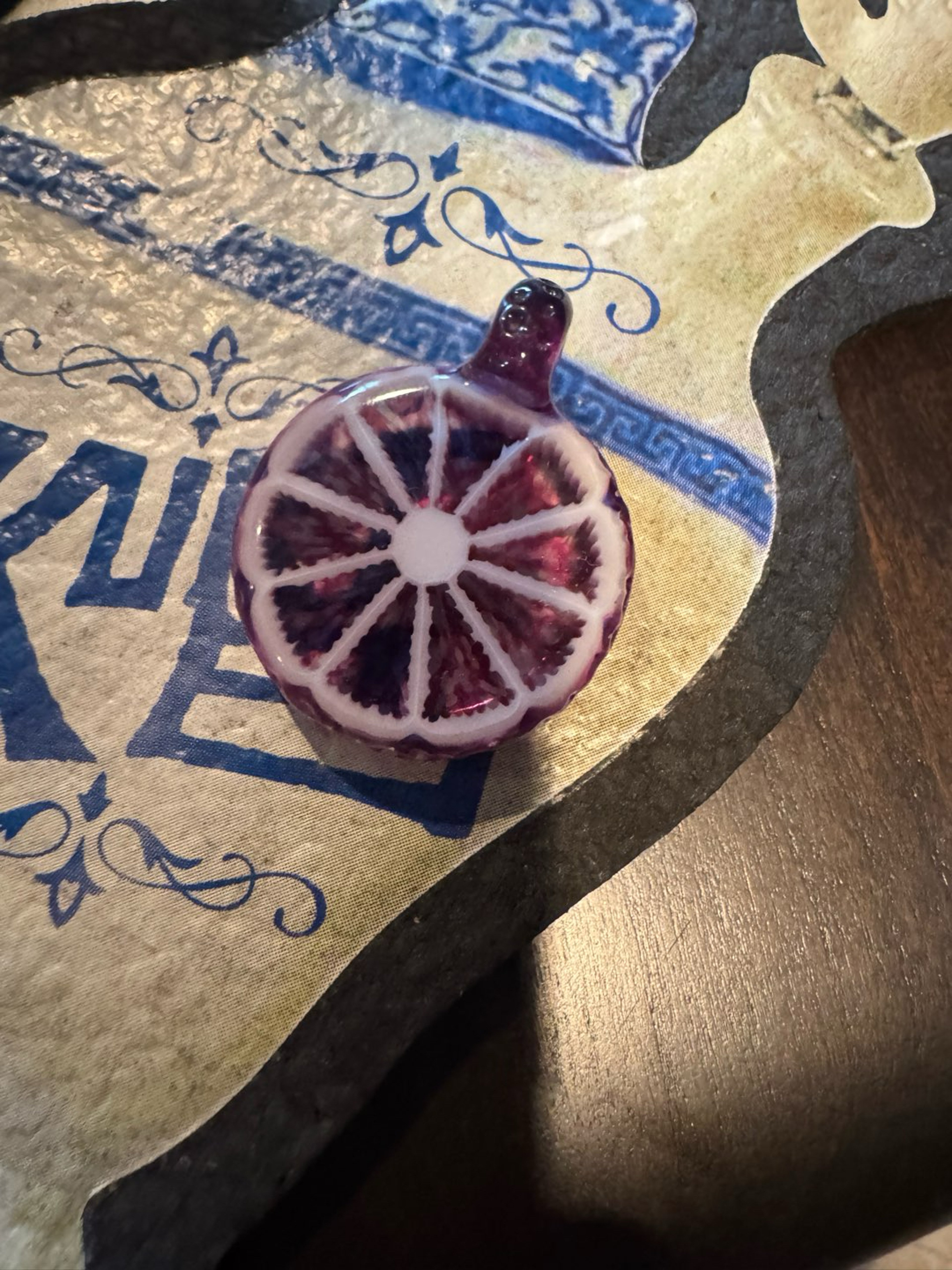 Preview pic of Rare Purple Royal Jelly Lyons Slice