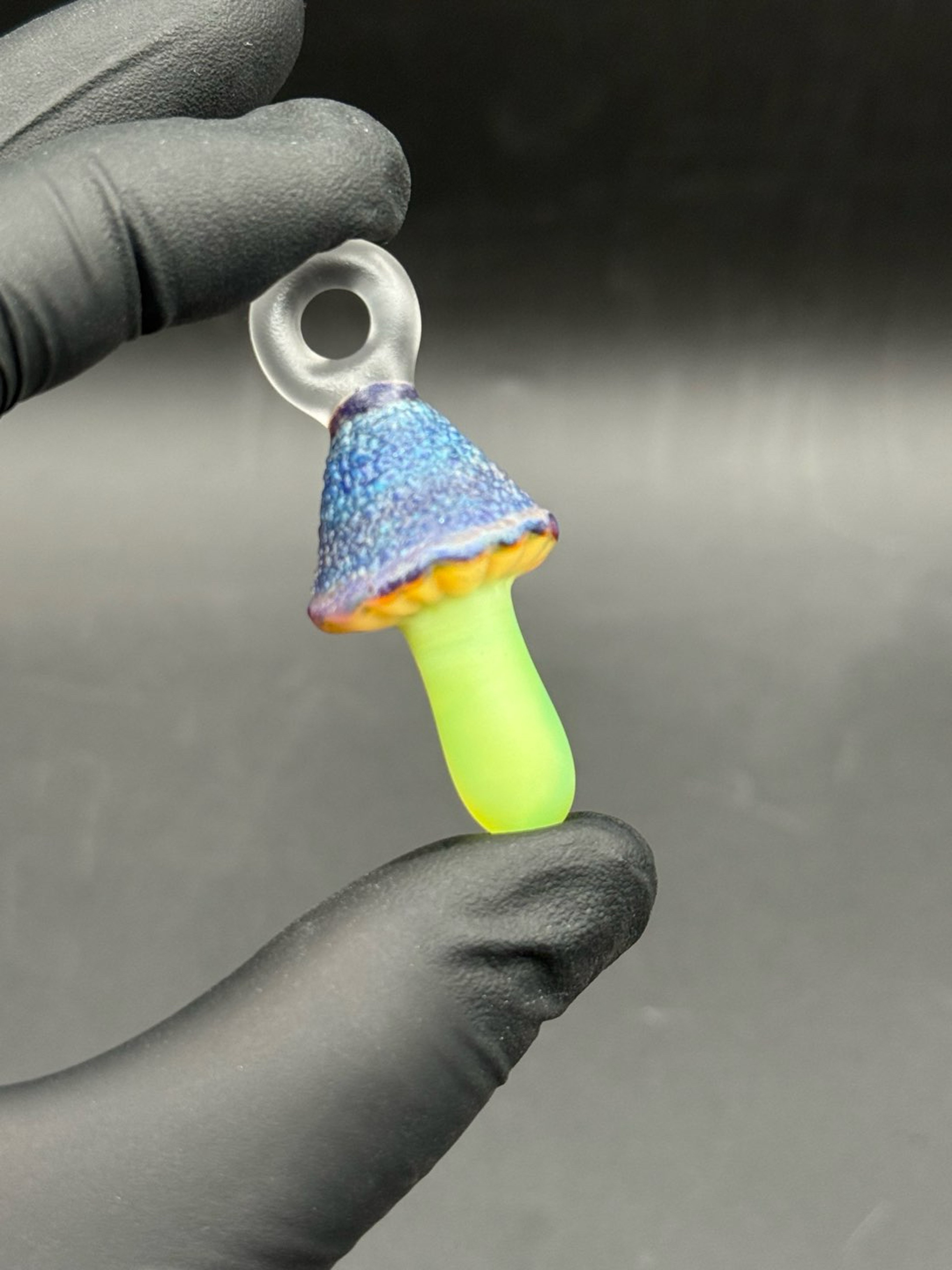 Preview pic of Mushroom pendant