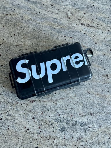 Preview pic of Supreme Smoke Black Pelican Case 1060