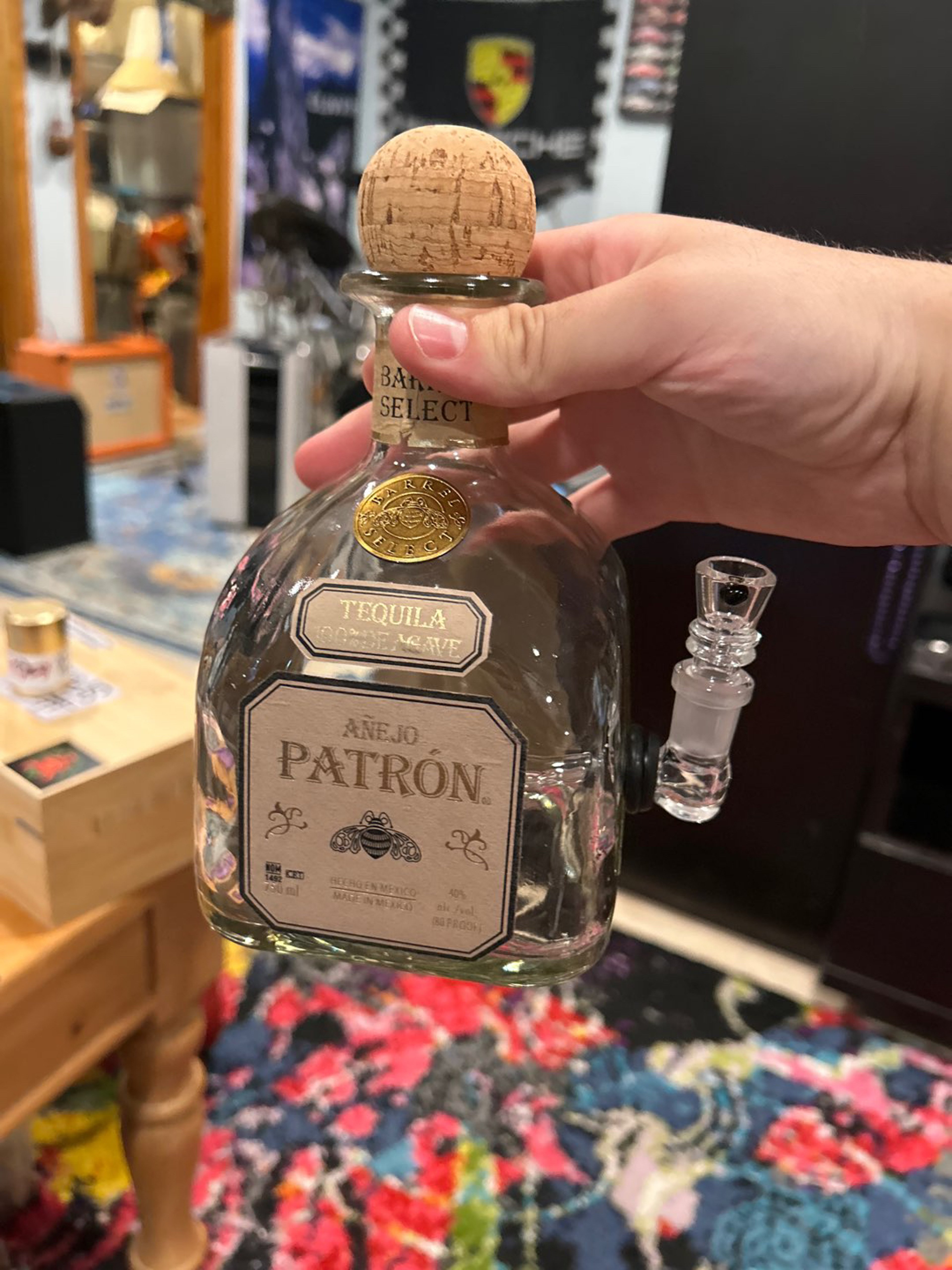Preview pic of Custom 1/300 Patron bong