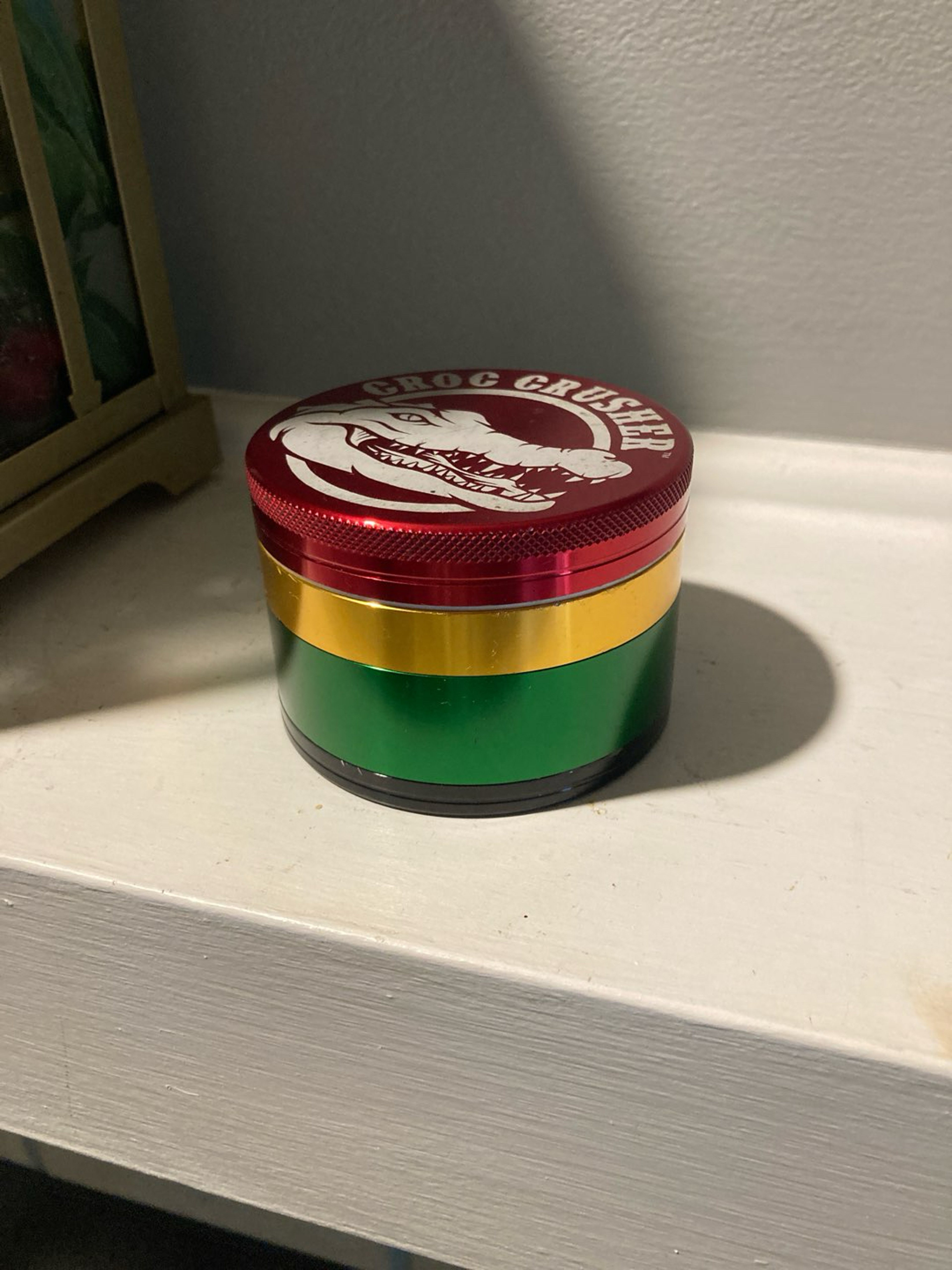 Preview pic of LARGE 3” Grinder Rasta 🐊 Crusher!