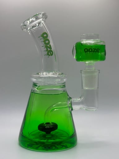 Preview pic of Ooze Glyco Freeze Bong Slime Green