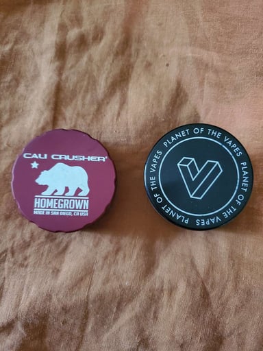 Preview pic of 2x grinders