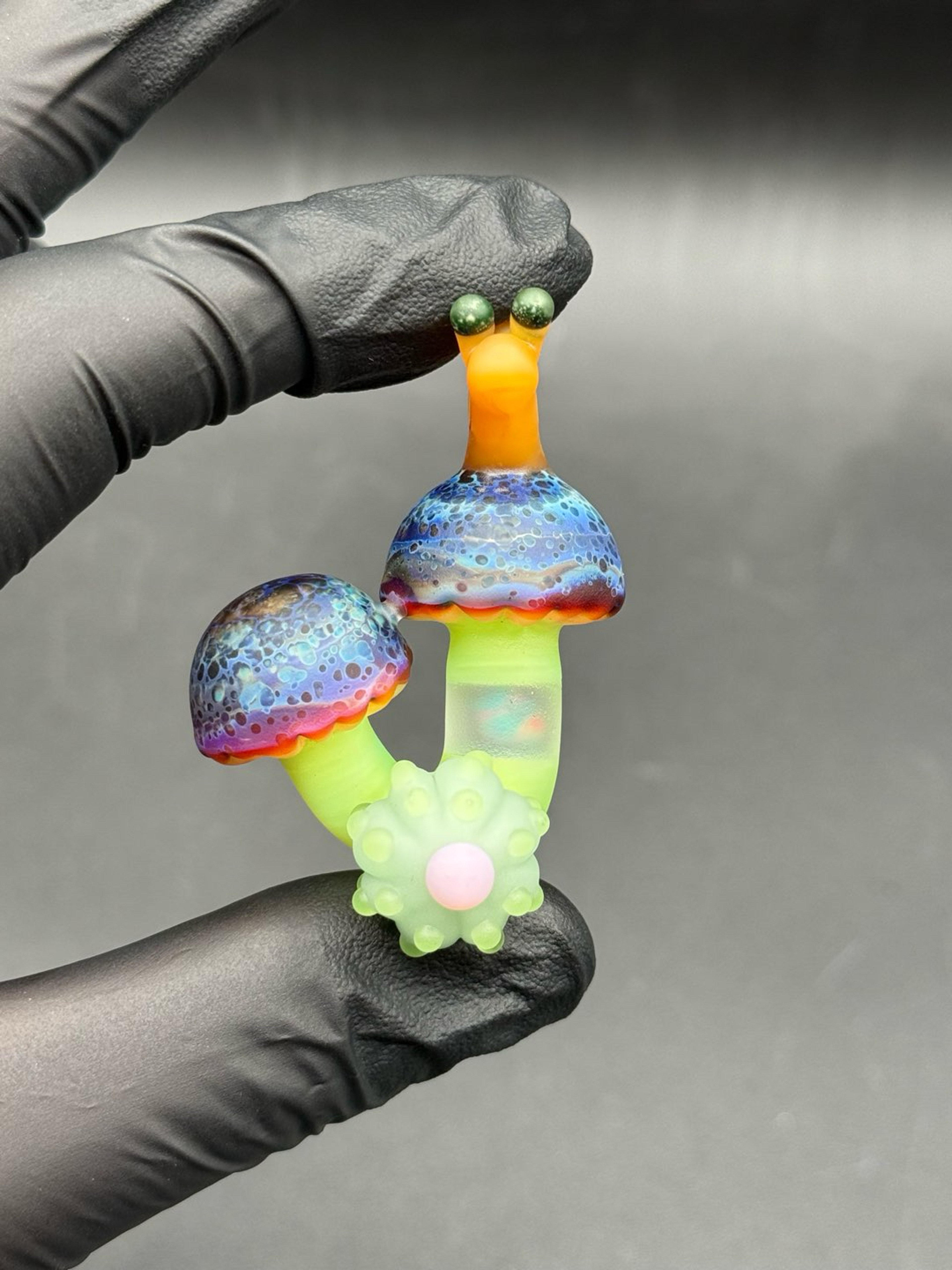 Preview pic of Mushroom traveler pendant