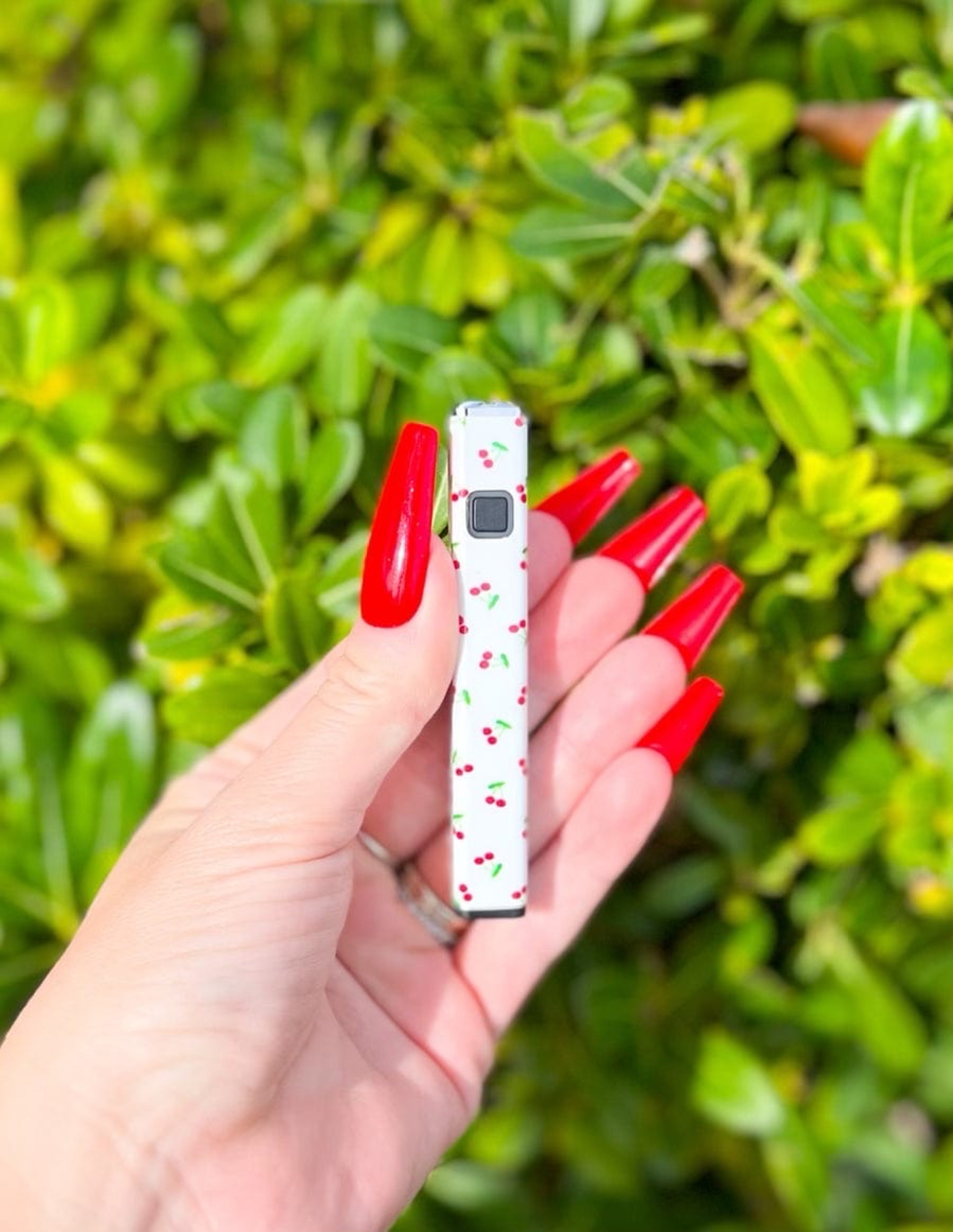 Preview pic of Cherries 510 Threaded Battery With USB-C Charger