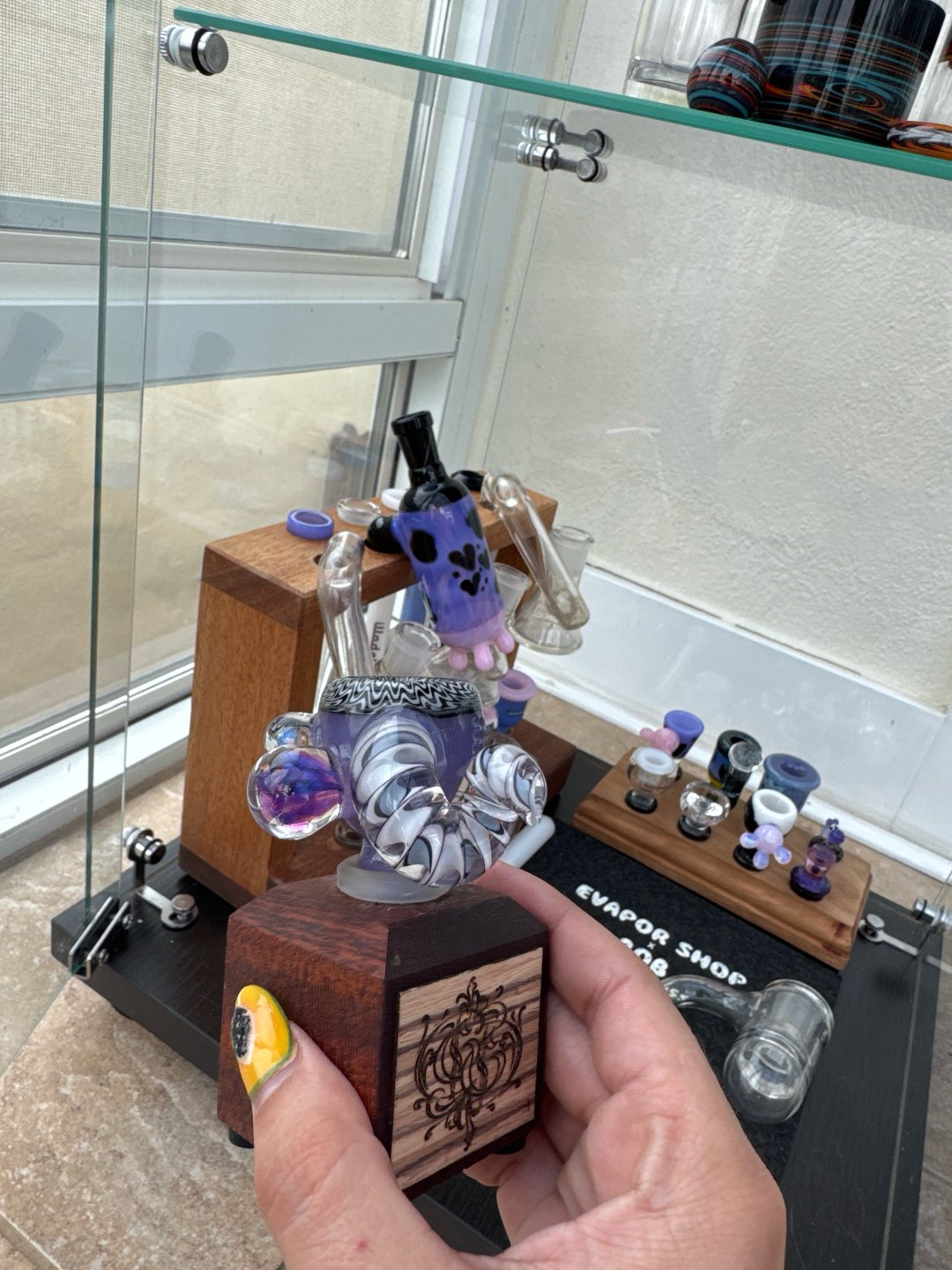 Goldman glass Slide image 0