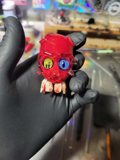 Preview pic of Lucy over cherry UV skull pendant