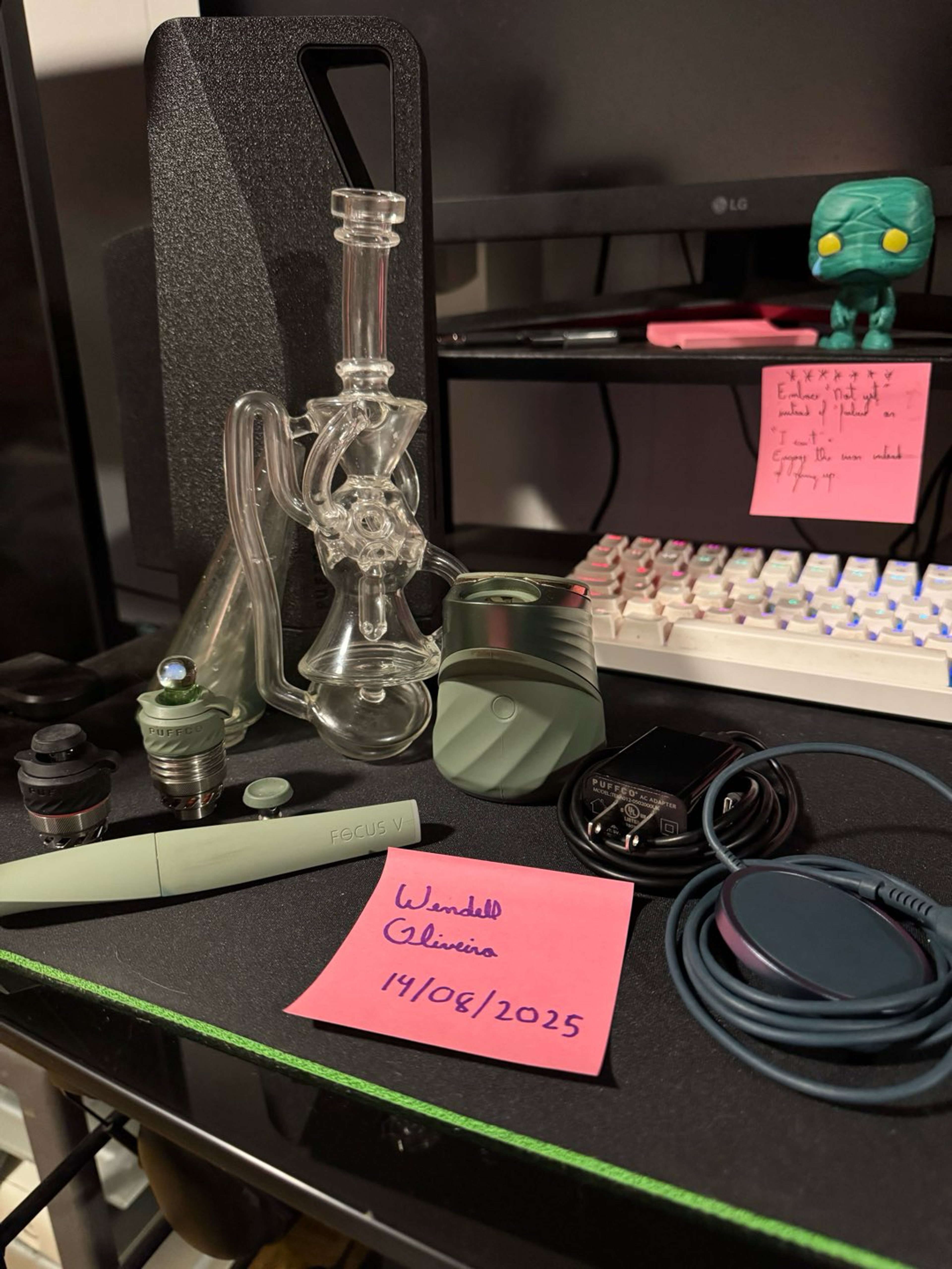 Preview pic of Puffco peak pro V2 flourish