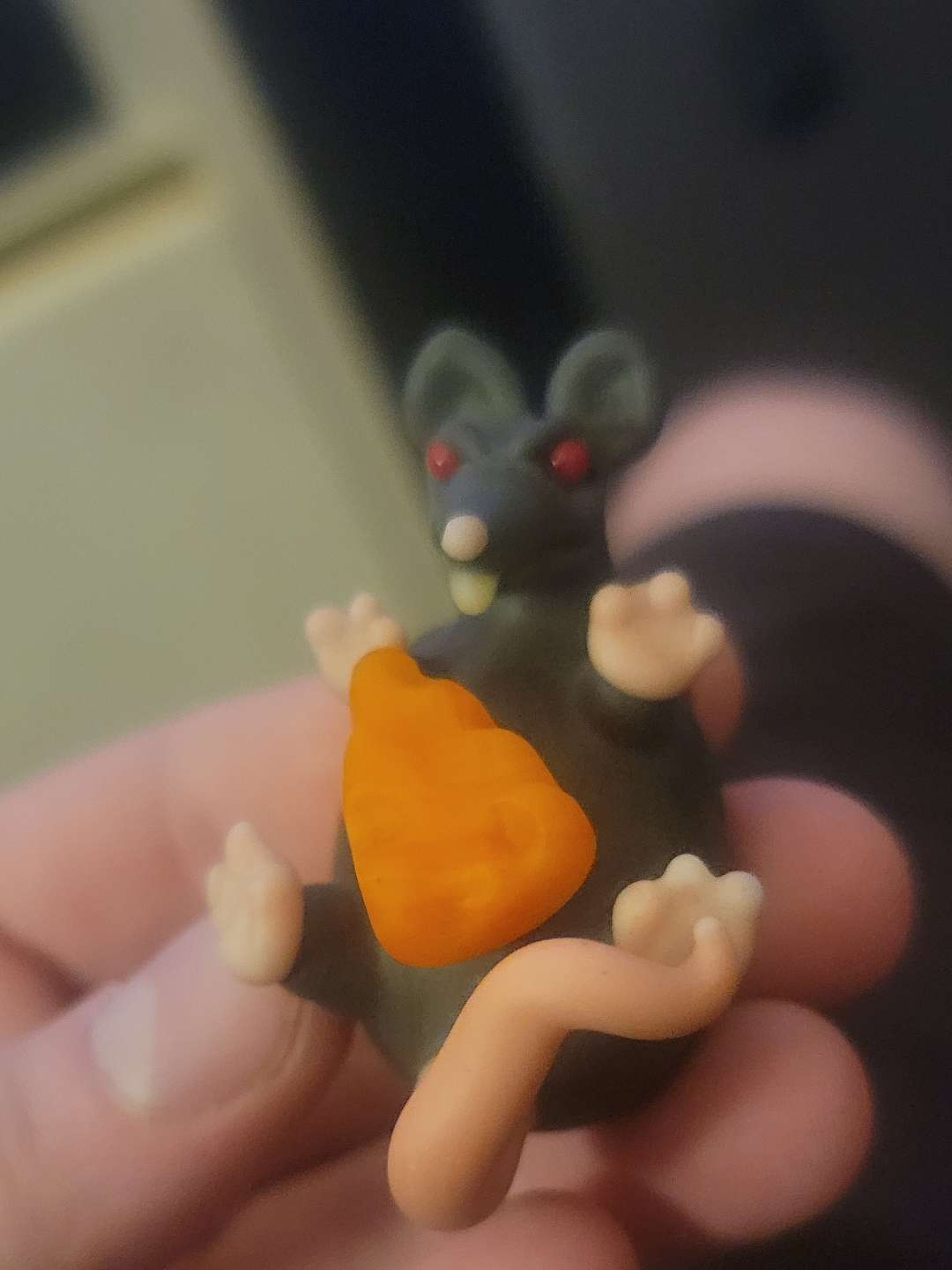 Preview pic of Mouse and Chesse Pendant