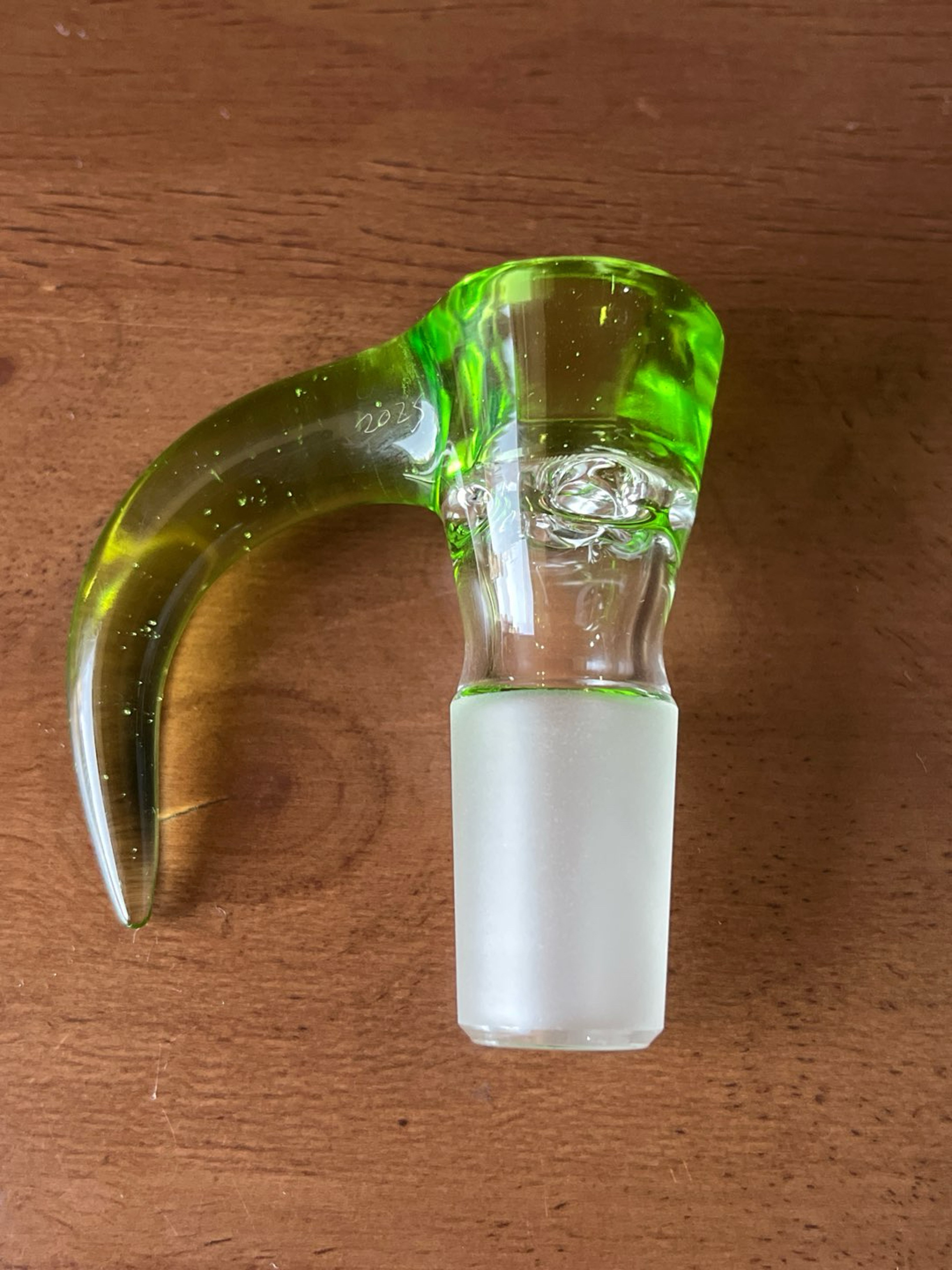 Green belt glass 18/4 green slide image 0