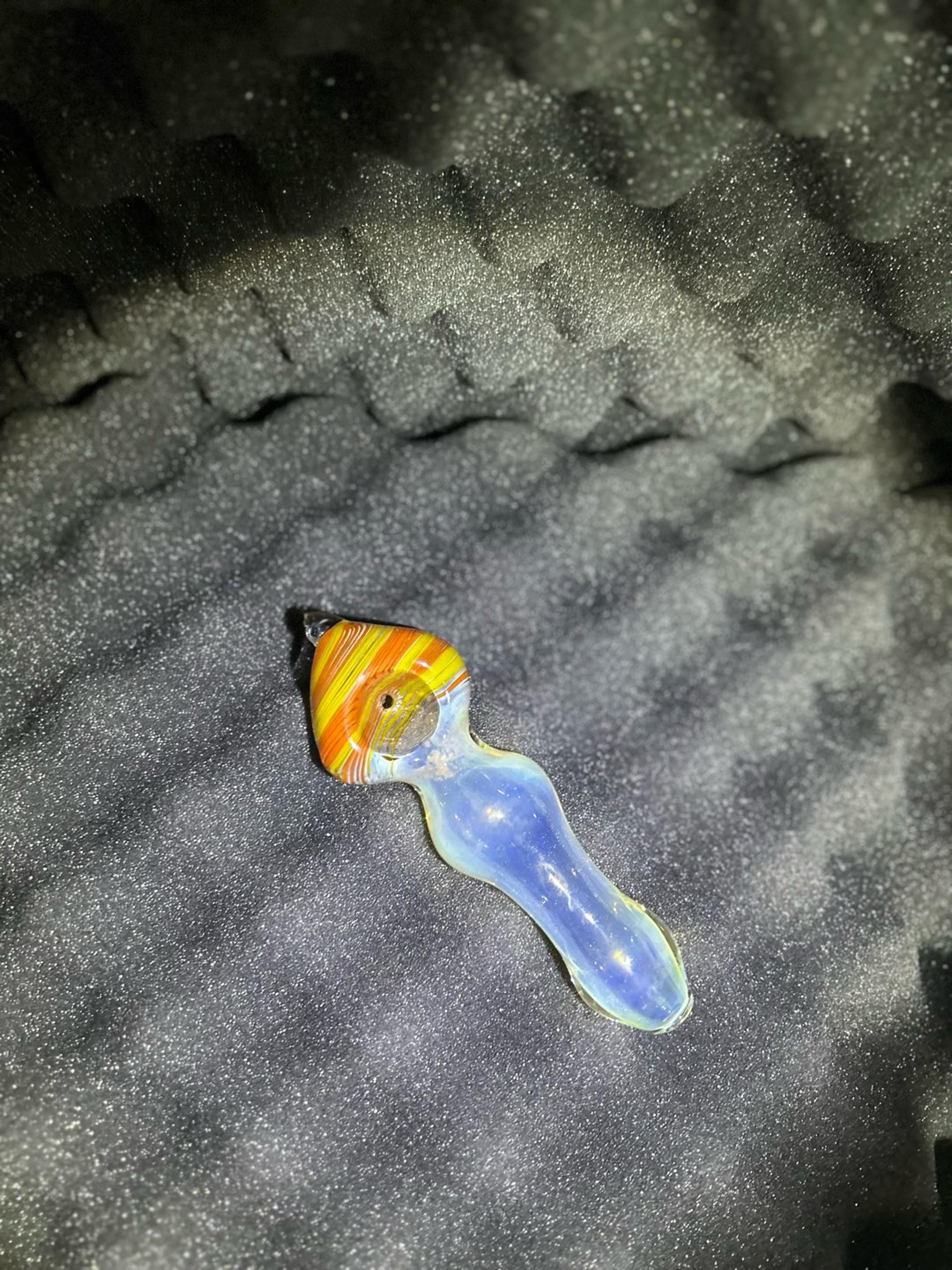 Preview pic of Blue orange pipe