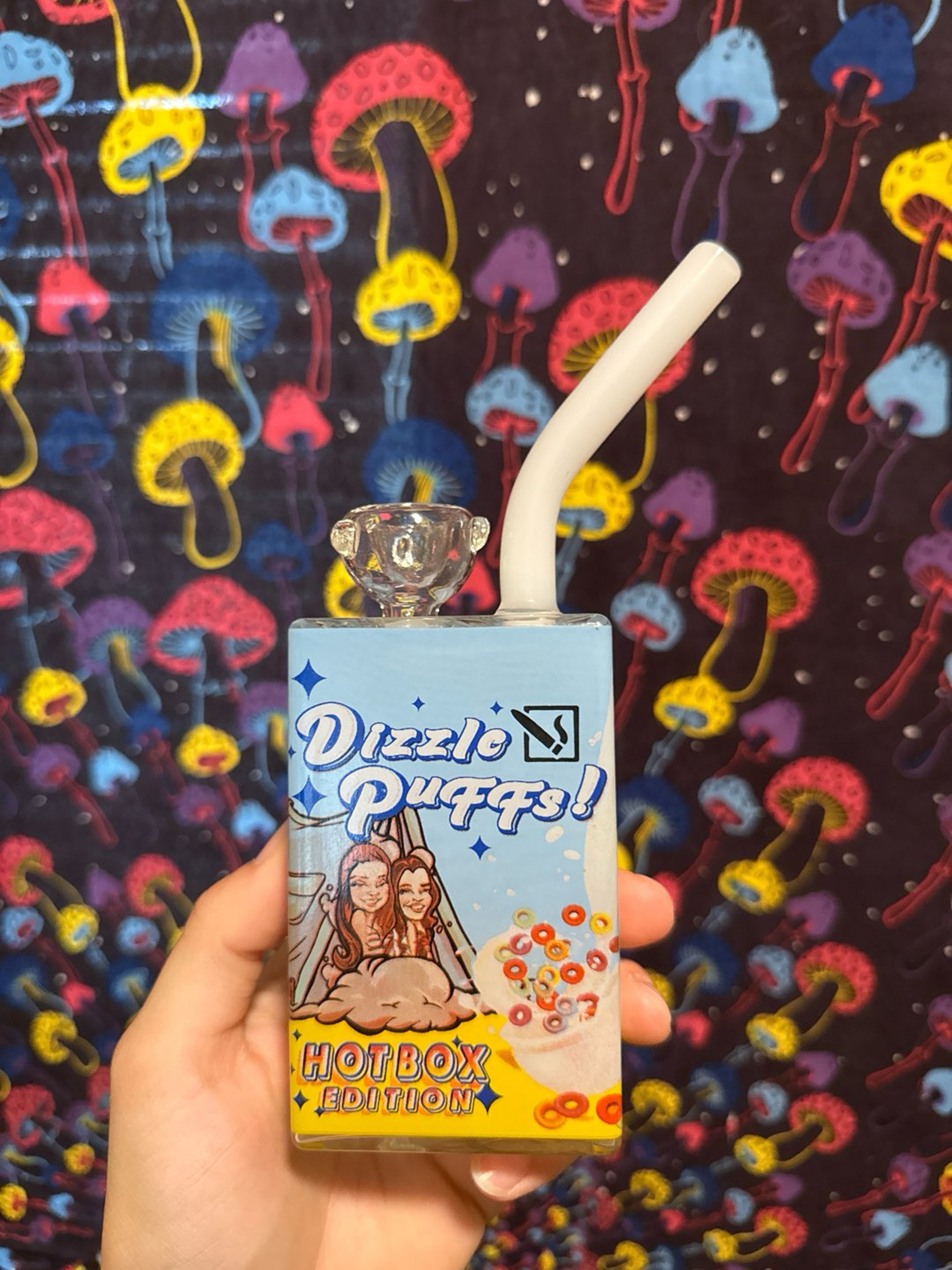 DIZZLE PUFFS Cereal Box Bong / Rig image 0