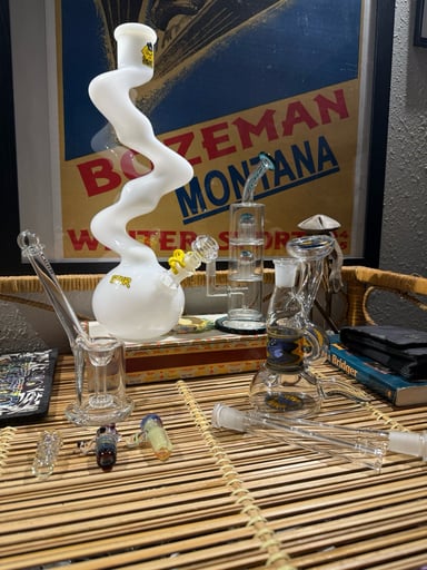 Preview pic of Glass lot for sale