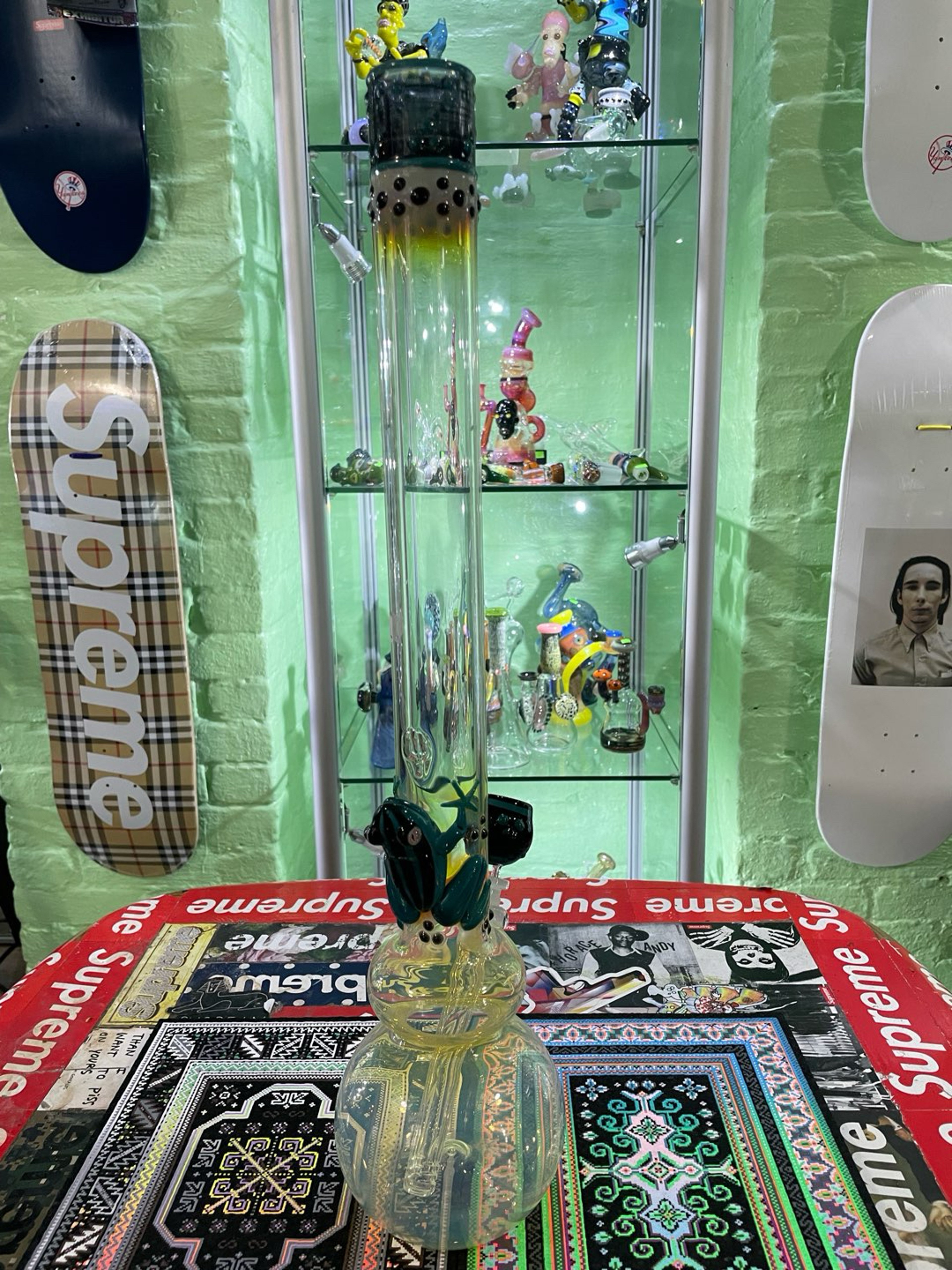 Preview pic of Trident glass