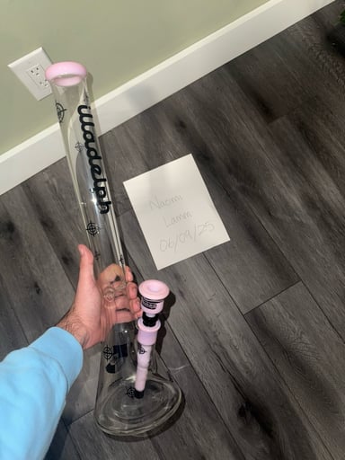 Preview pic of Pink Scoped Tall Illadelph