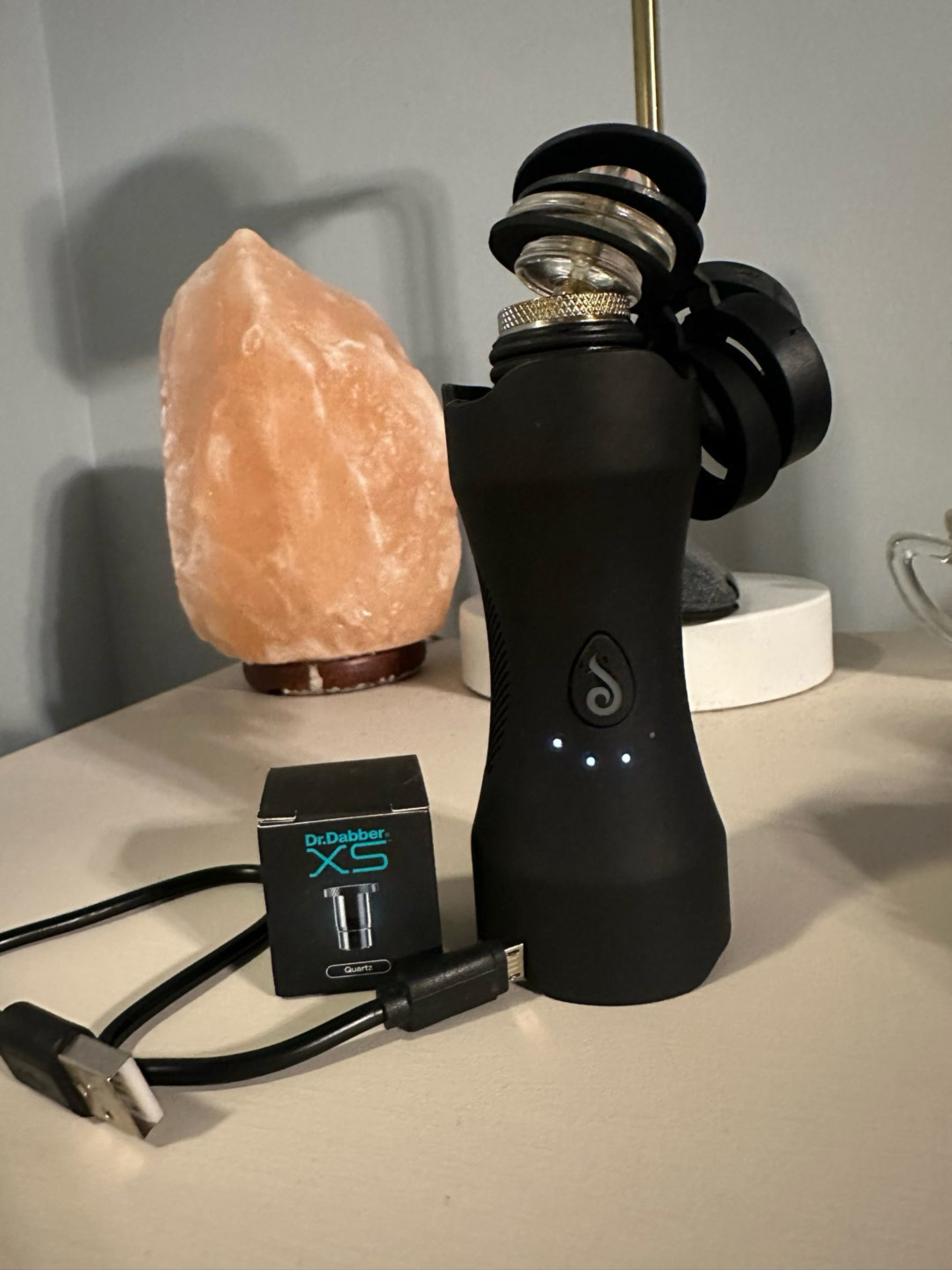 Preview pic of Dr. Dabber XS rig with extra quartz chamber