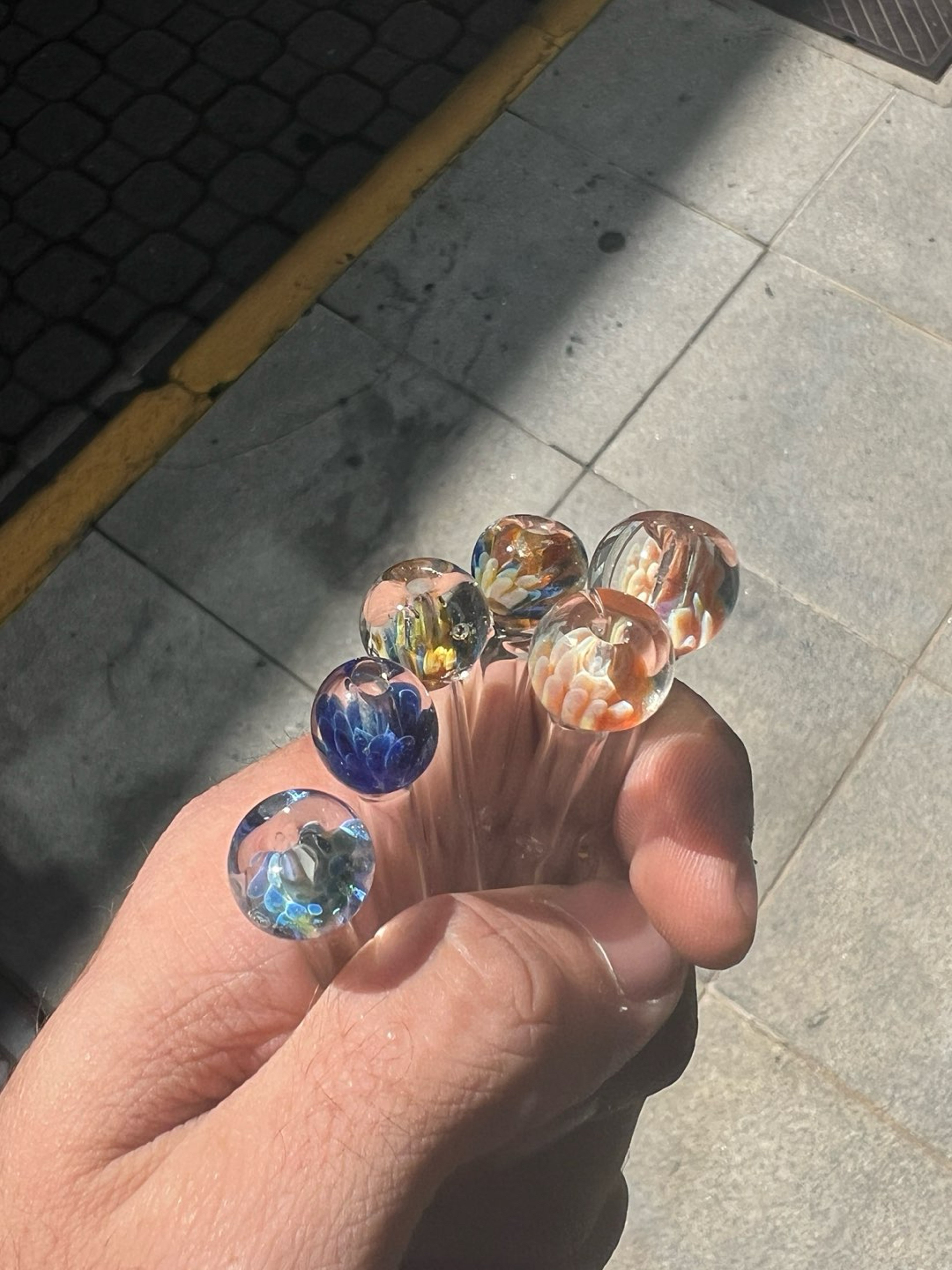 Preview pic of Pack of 6 Glass Tips – Implosion Design (Assorted Strike Colors)