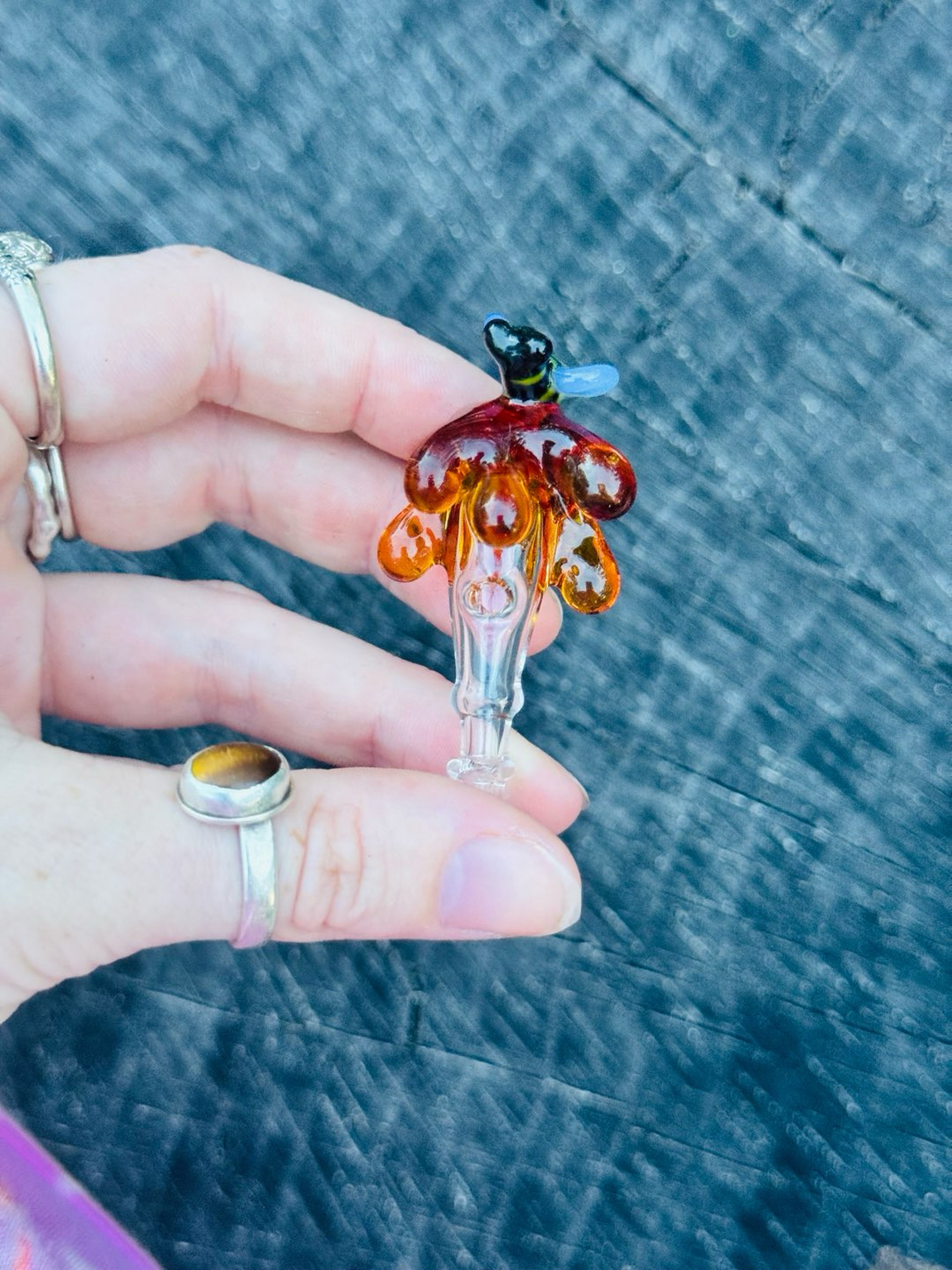 Preview pic of Bee with honey drips joystick 3DXL