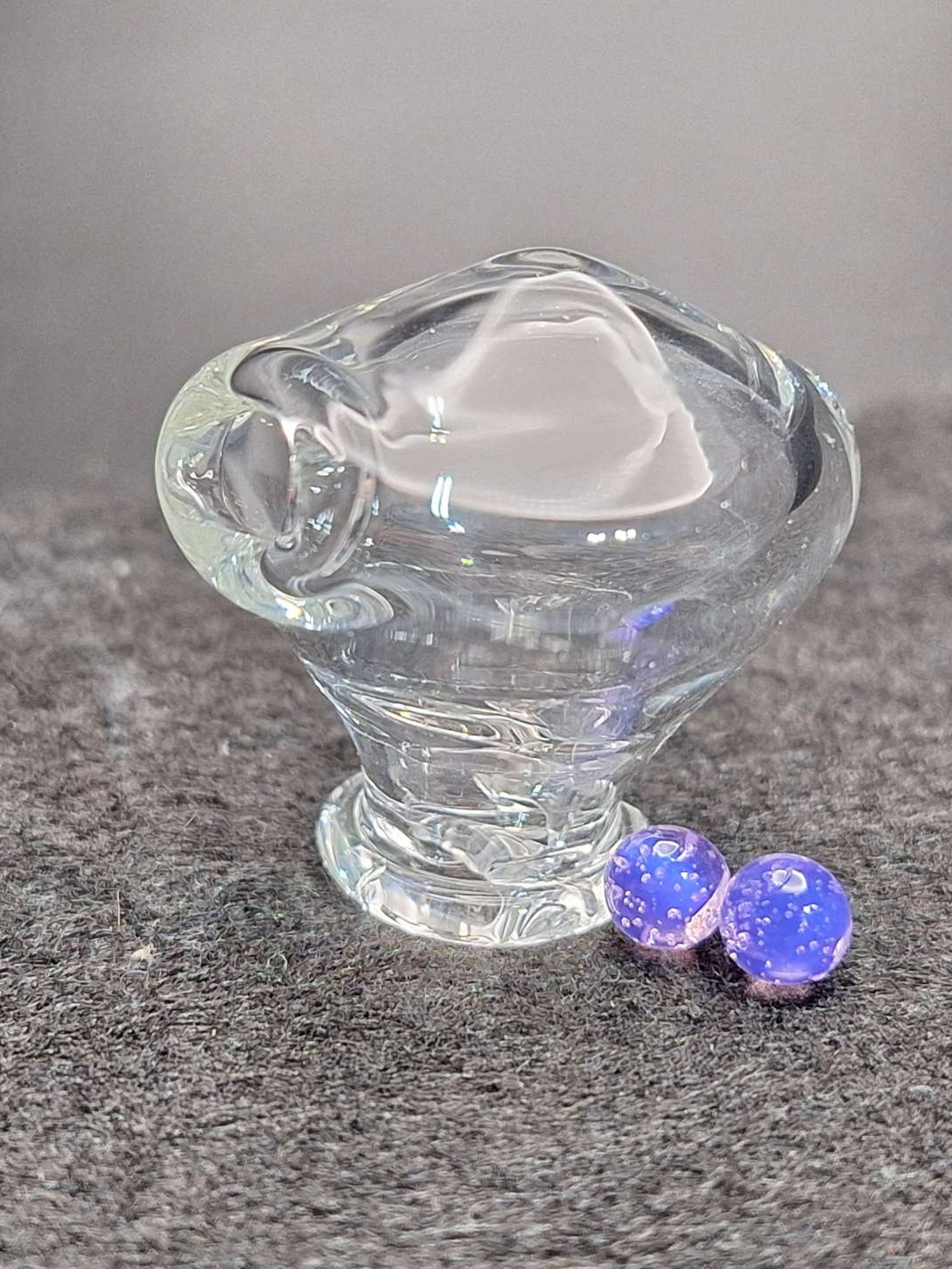 Pivot spinner with pearls image 0