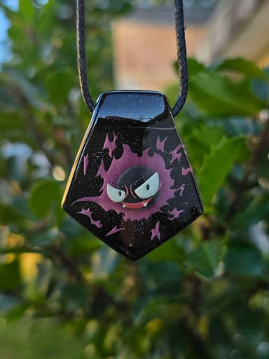 Preview pic of Ghastly Layered Glow UV Pendant