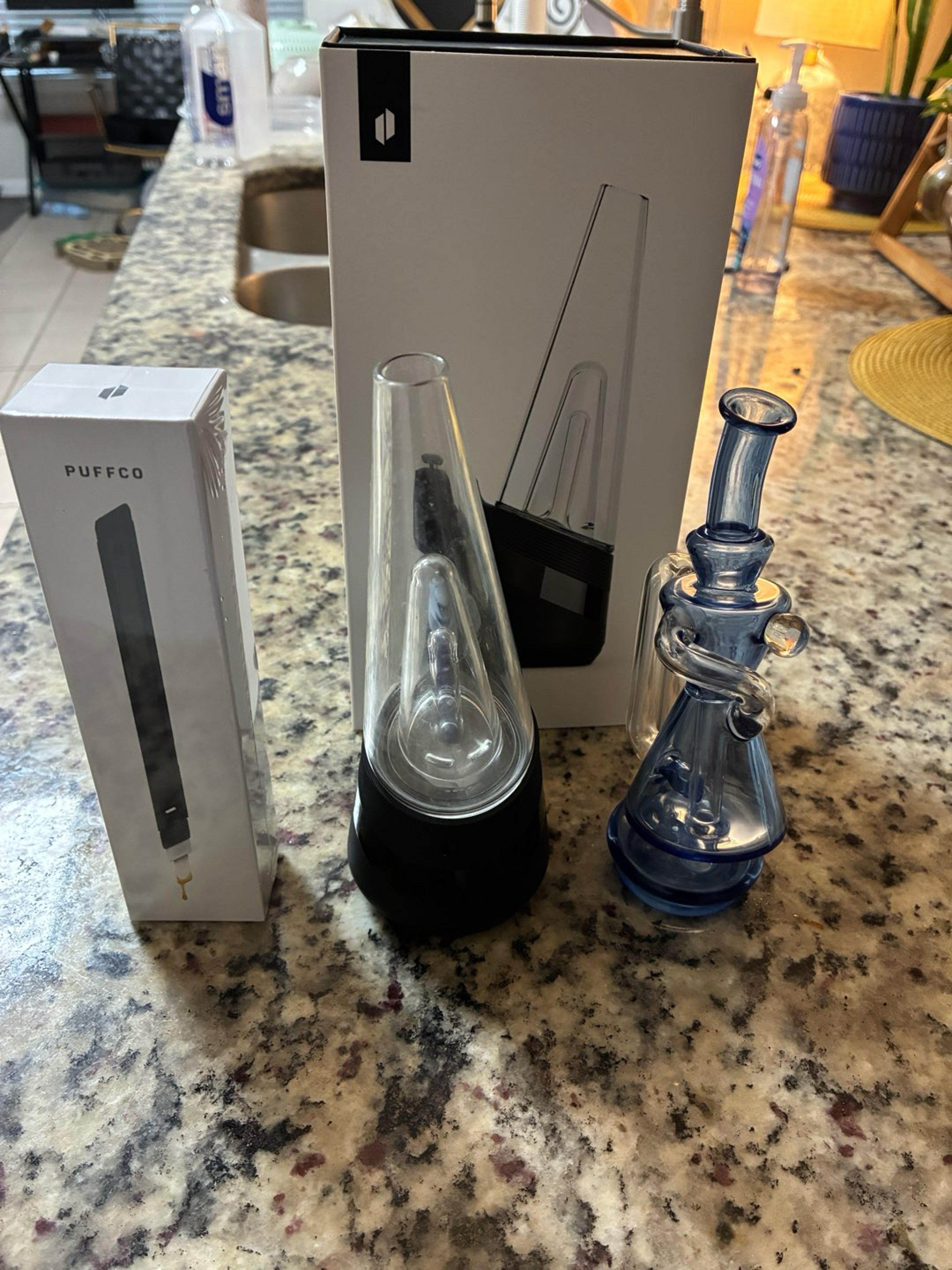 New Puffco Peak + Hot Knife + Upcycler Glass Attachment image 0