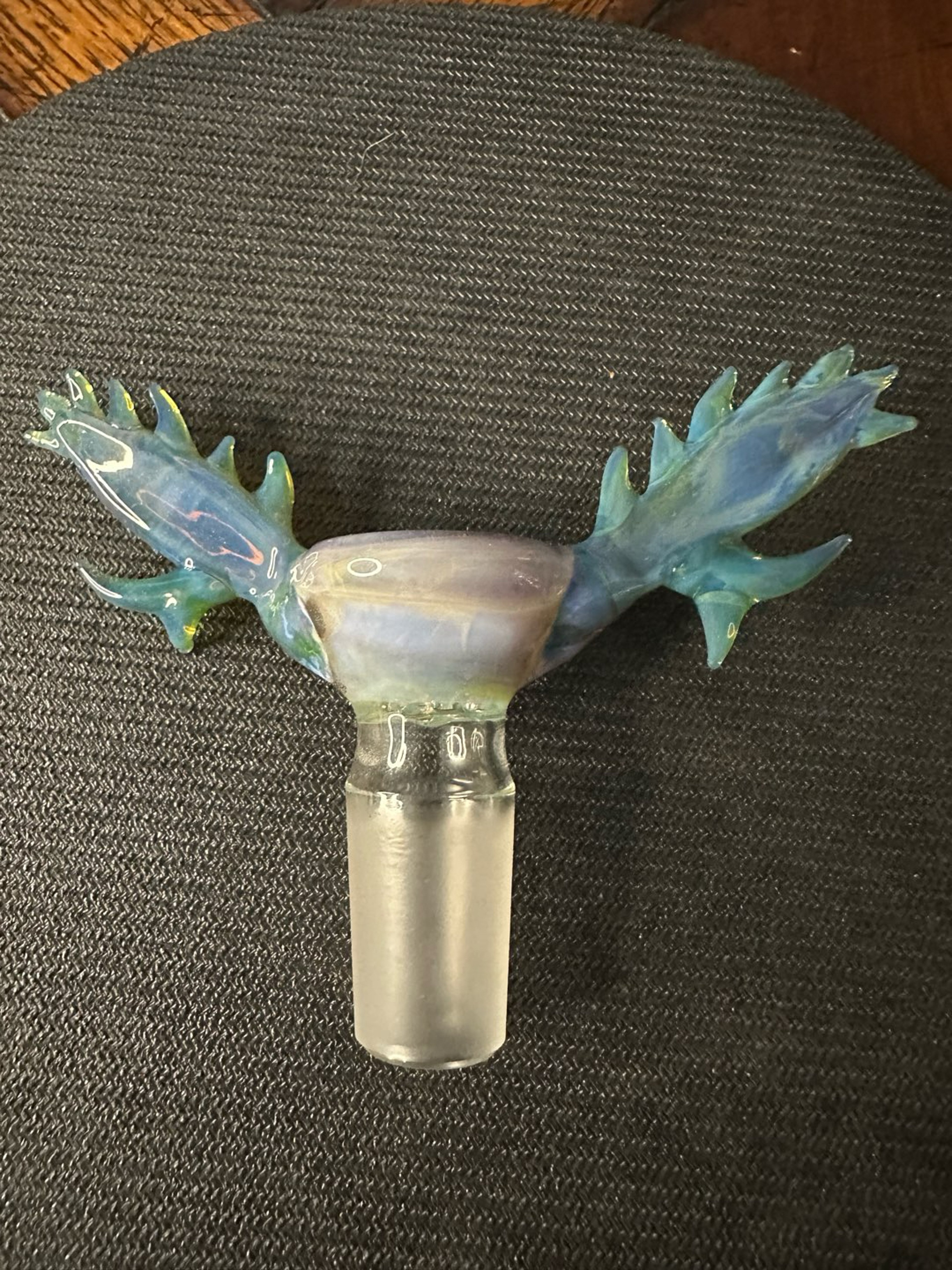 Preview pic of Moose glass antler slide