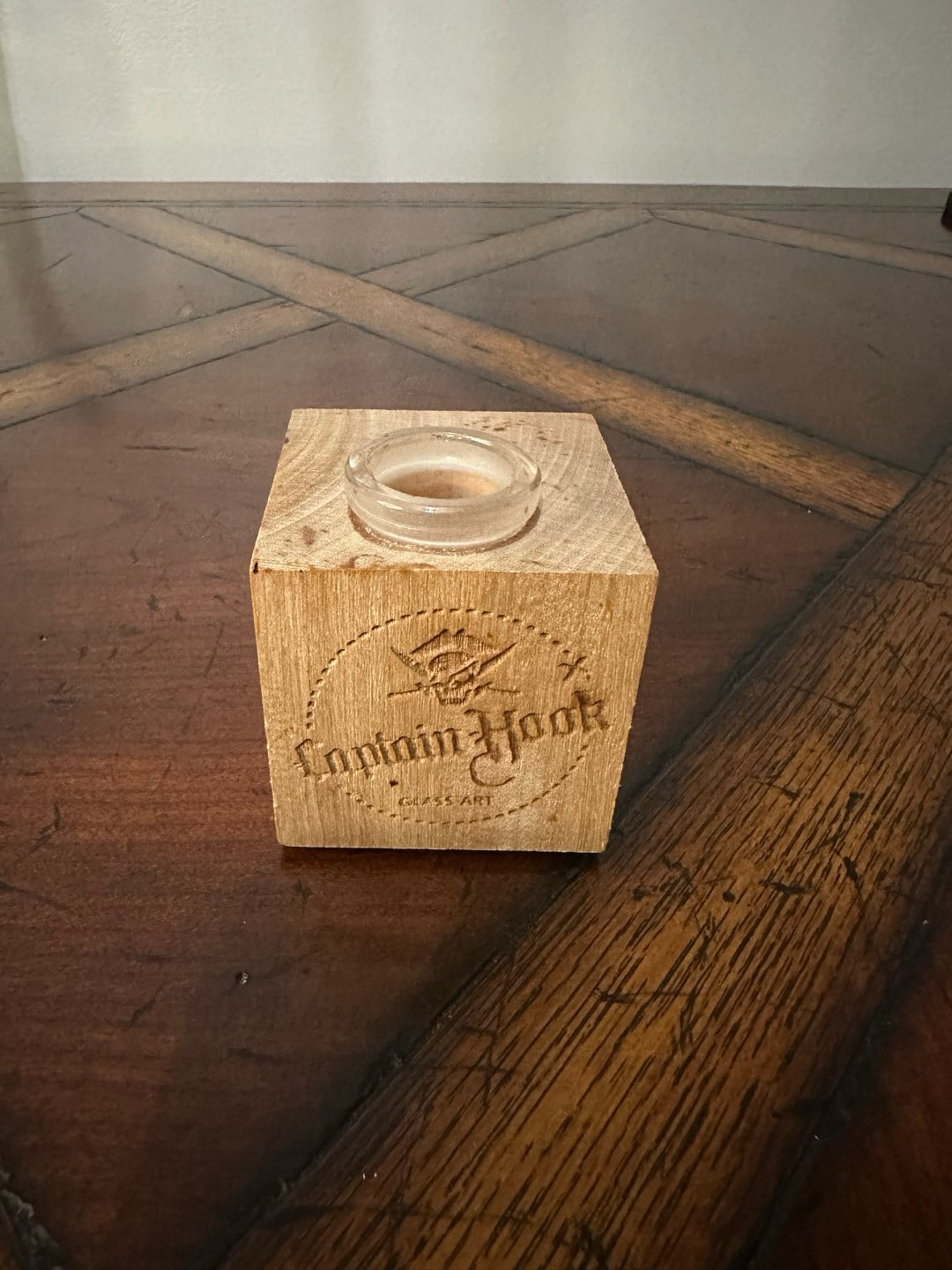 Preview pic of Captain Hook slide stand