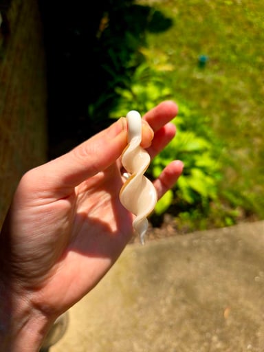 Preview pic of Twist Pendant