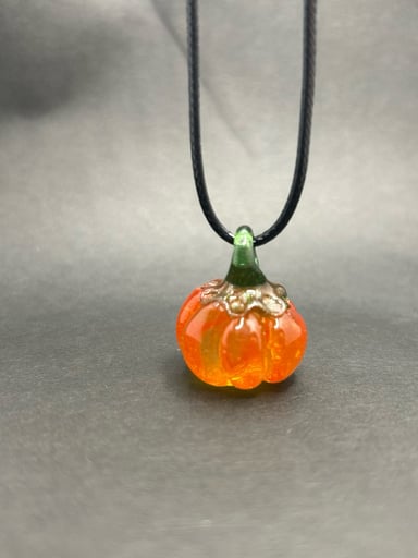 Preview pic of Pumpkin pendant