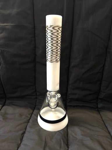 Preview pic of Mav 14” Beaker