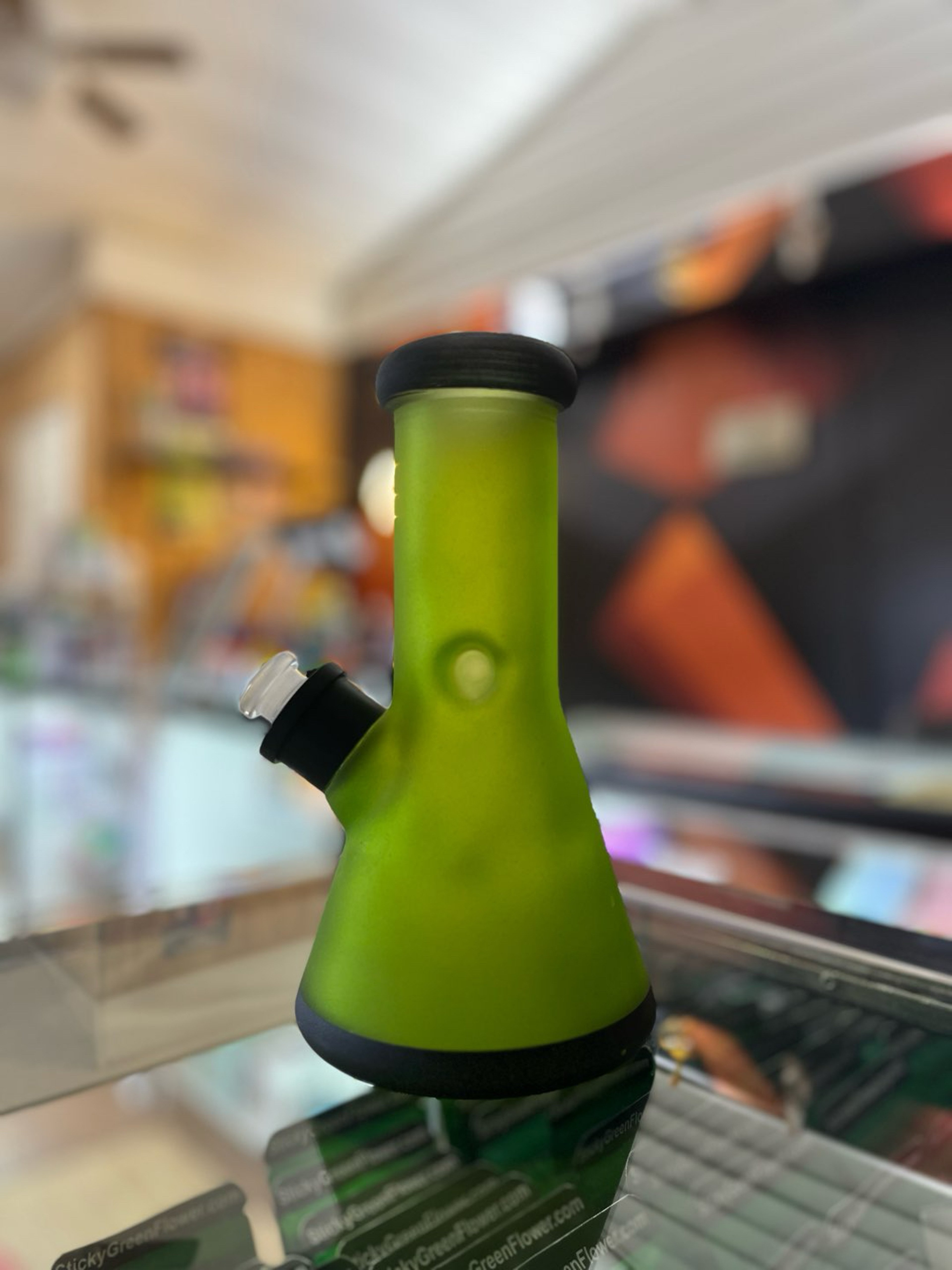 Preview pic of OG Originals heavy wall beaker + accessories