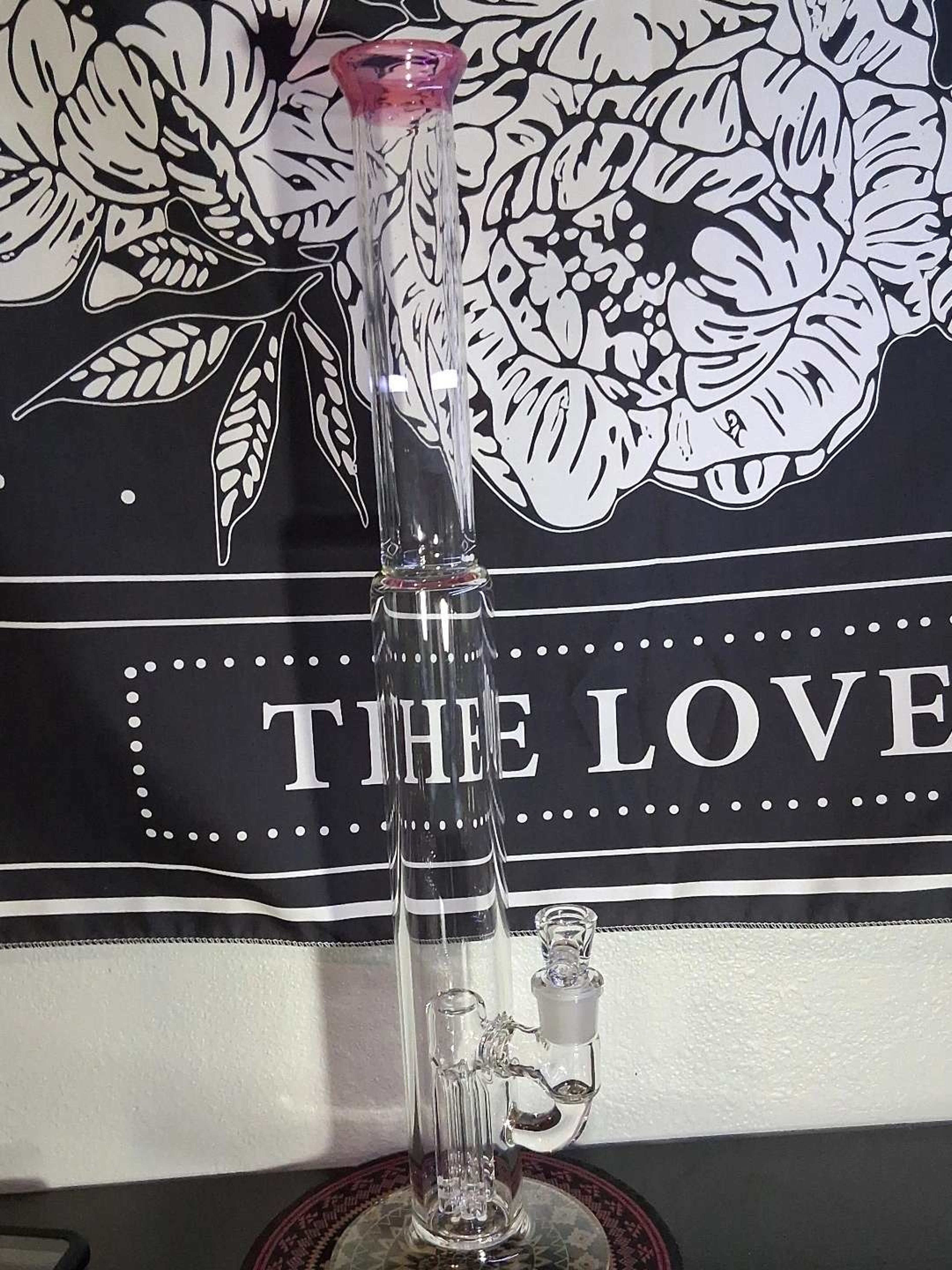 Preview pic of IV Glass F4