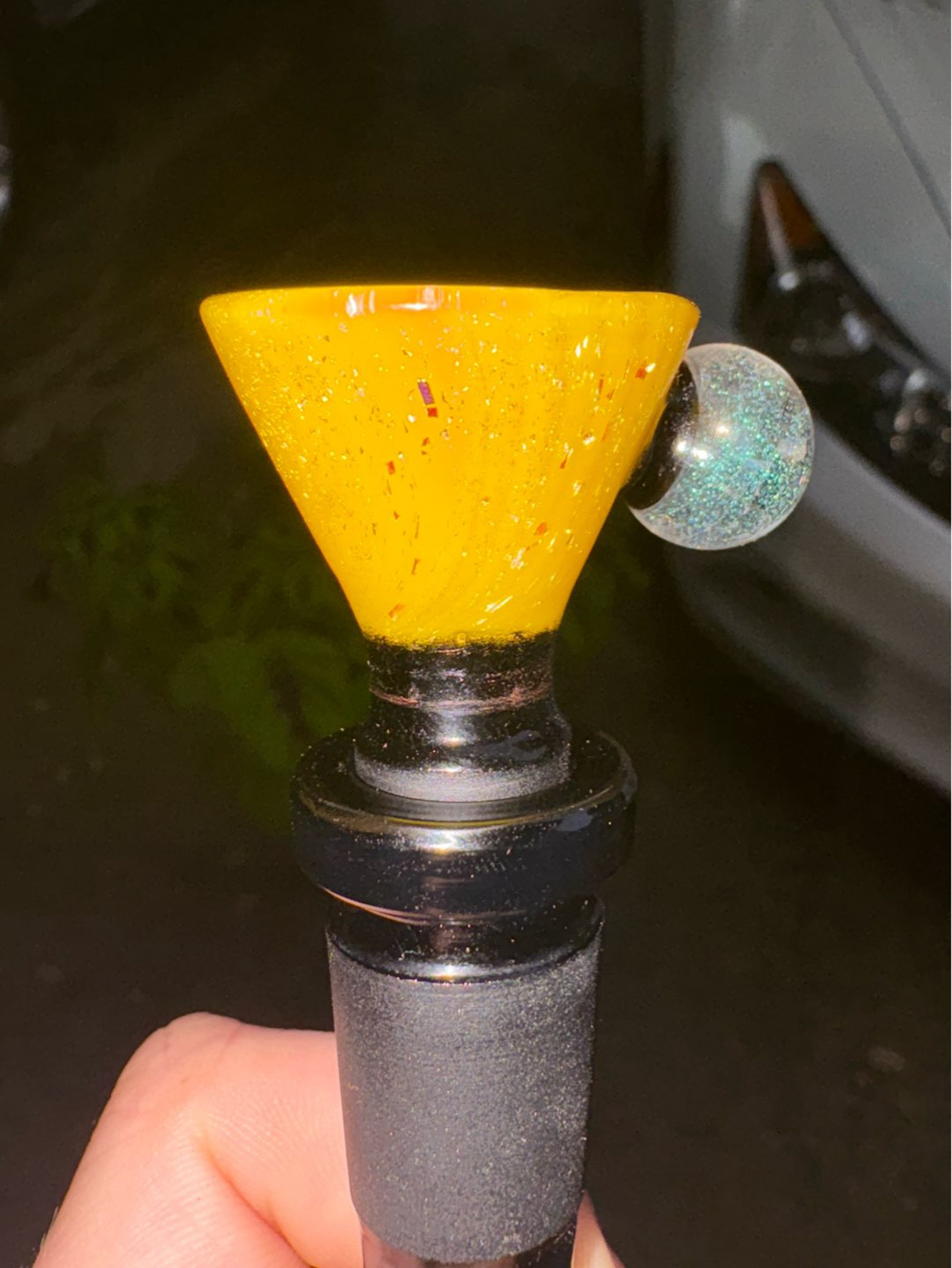 Preview pic of 14mm/1 Hole Yellow Crushed Opal Martini Bowl Slide
