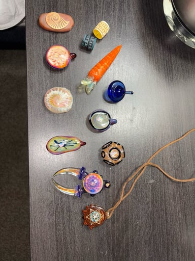 Preview pic of Pendant lot