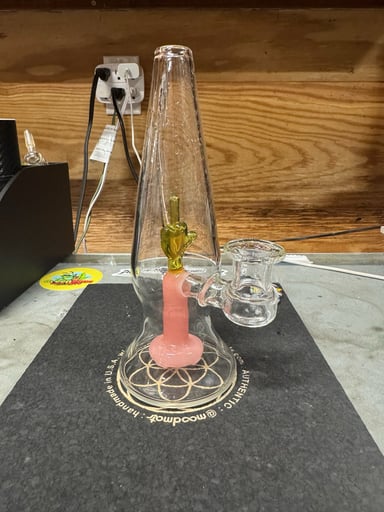 Preview pic of dick farms lamp