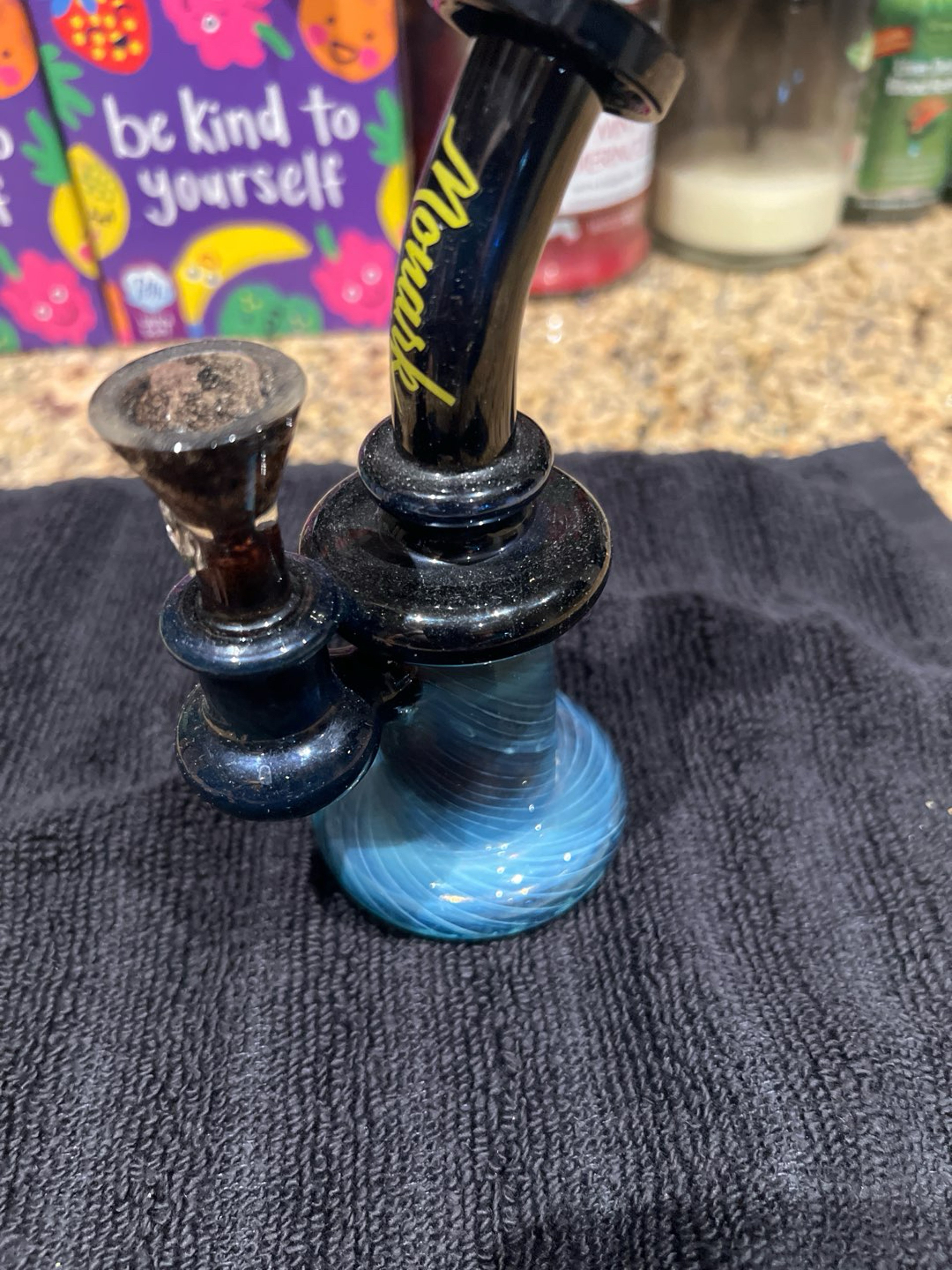 Preview pic of Bong